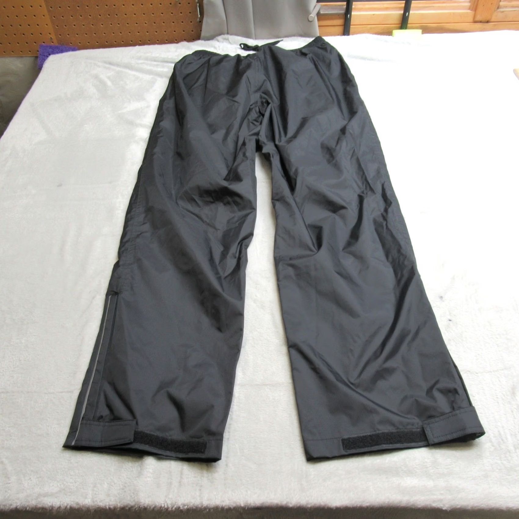 33000ft Rain Pants Mens 32x32 Black Waterproof Wind Flex Reflective String New, Men's (Size 28) — image 2 of 6