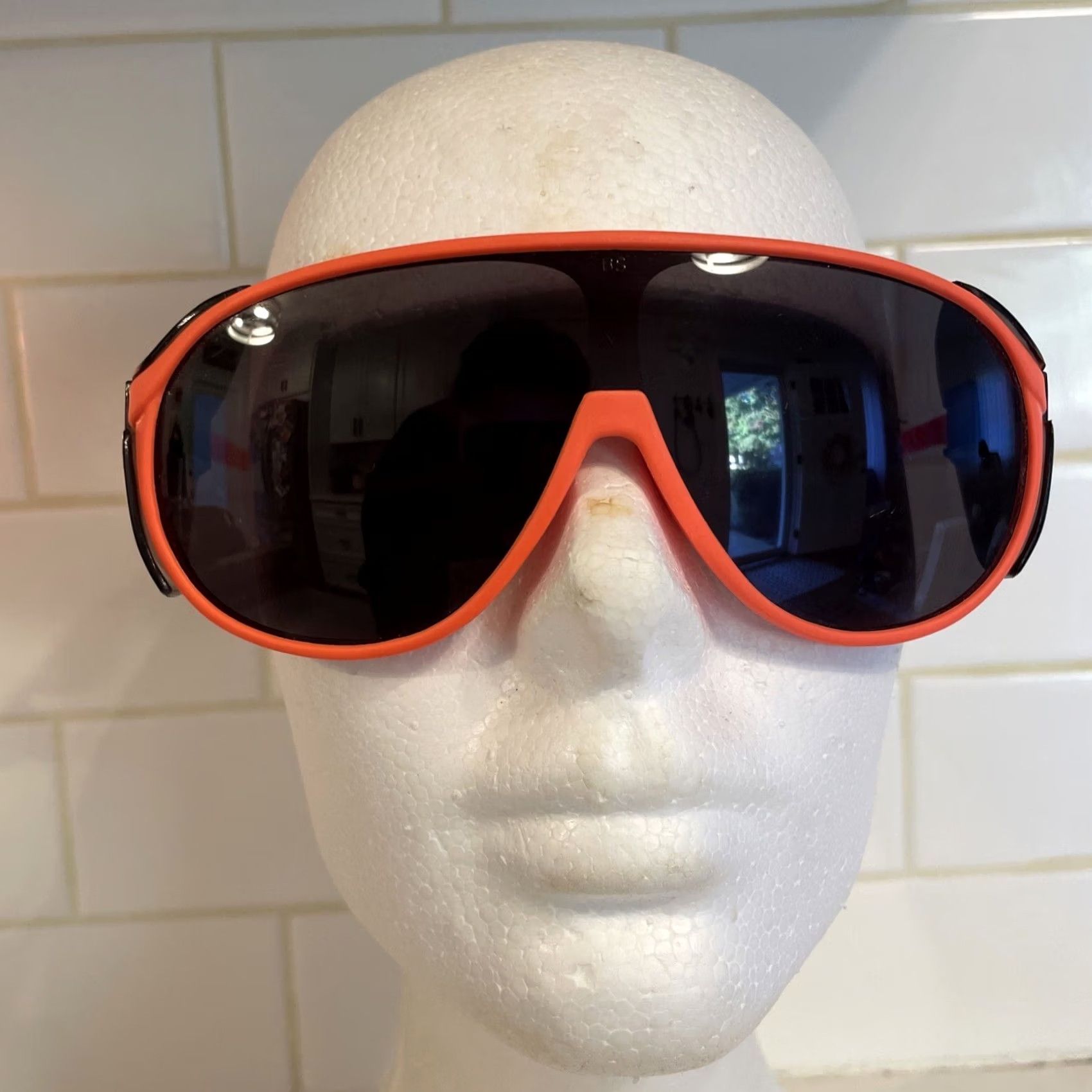 Etro VINTAGE Bouton Panalite Sunglasses Shield 70s 80s EUC Neon Orange Metal Unisex Adults Hip Hop Z87 Size ONE SIZE - 5 Thumbnail