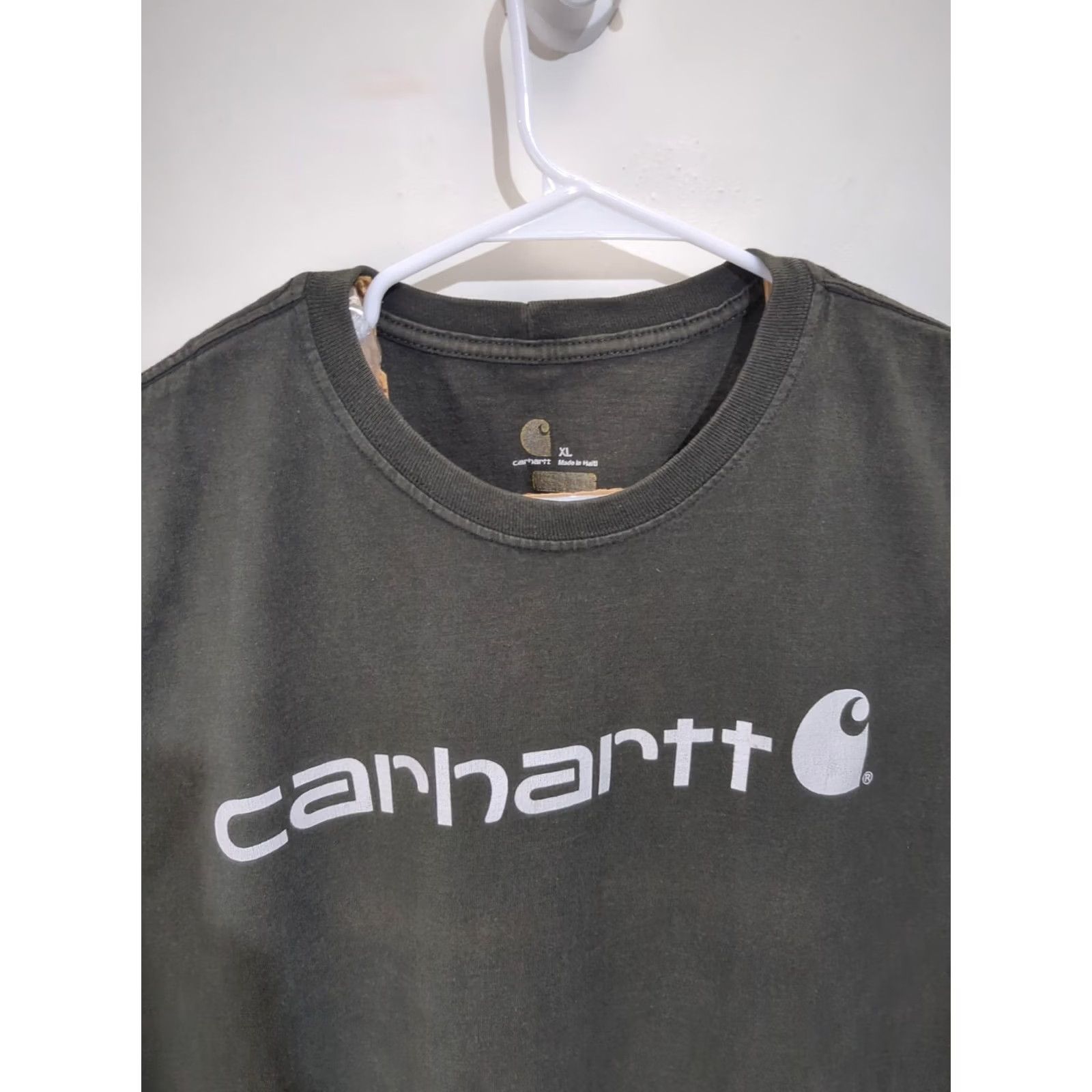 Carhartt Carhartt Mens XL Black Original Fit Short Sleeve T-Shirt Spell Out Logo Faded Size US XL / EU 56 / 4 - 5 Thumbnail