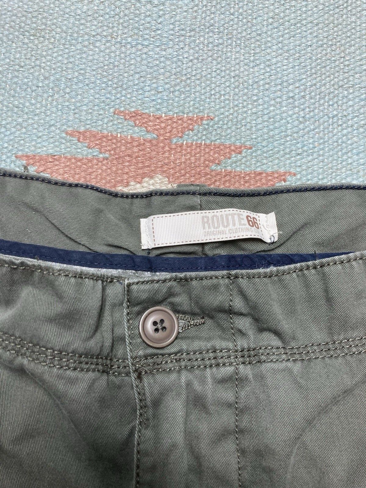 Vintage y2k baggy cargo shorts Route 66 dark green skater utility 42 Size US 42 / EU 58 - 4 Thumbnail