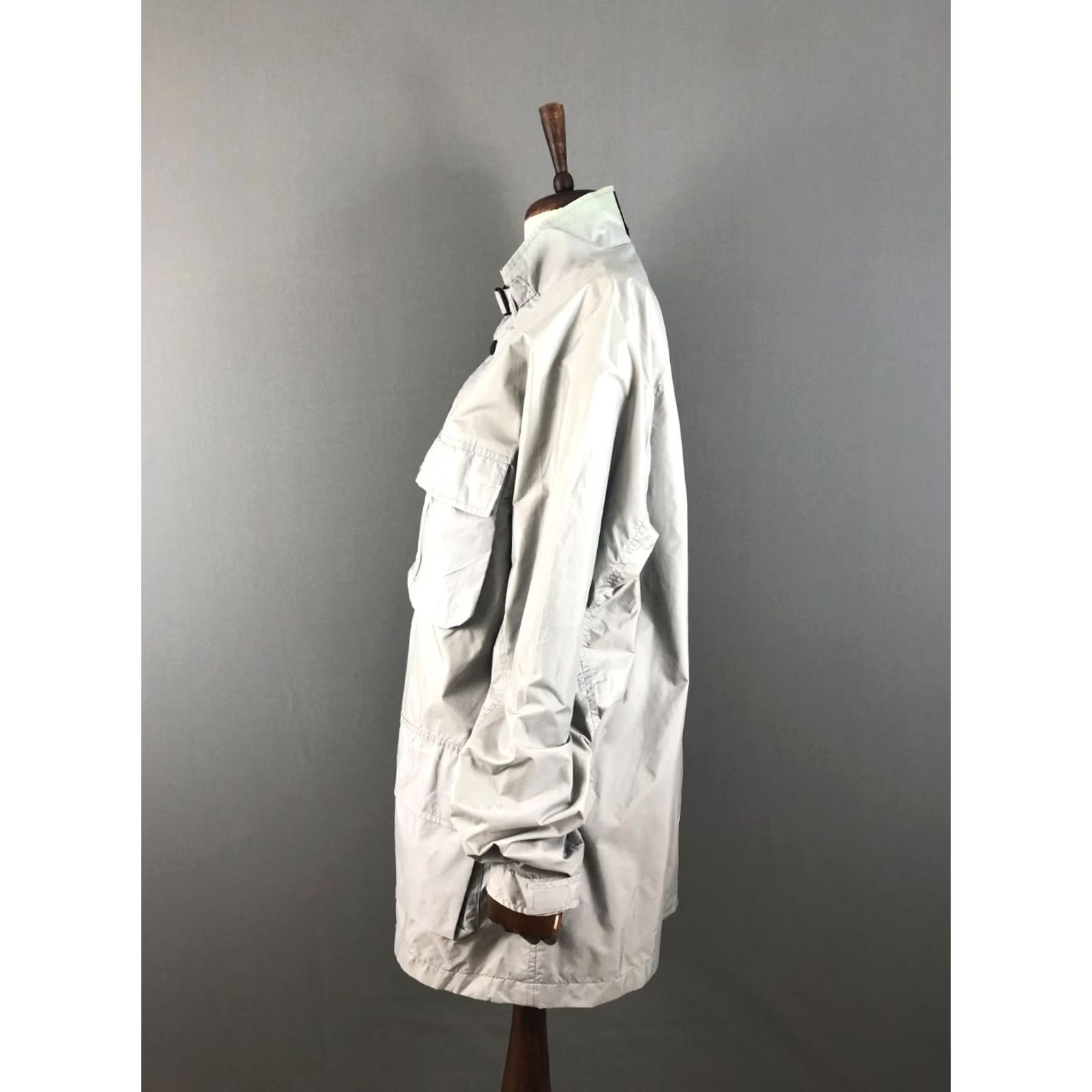 Vintage Armani Jeans Full Zip Windbreaker Jacket Polyamide Women Gray Size 42" / US 20 - 2 Thumbnail
