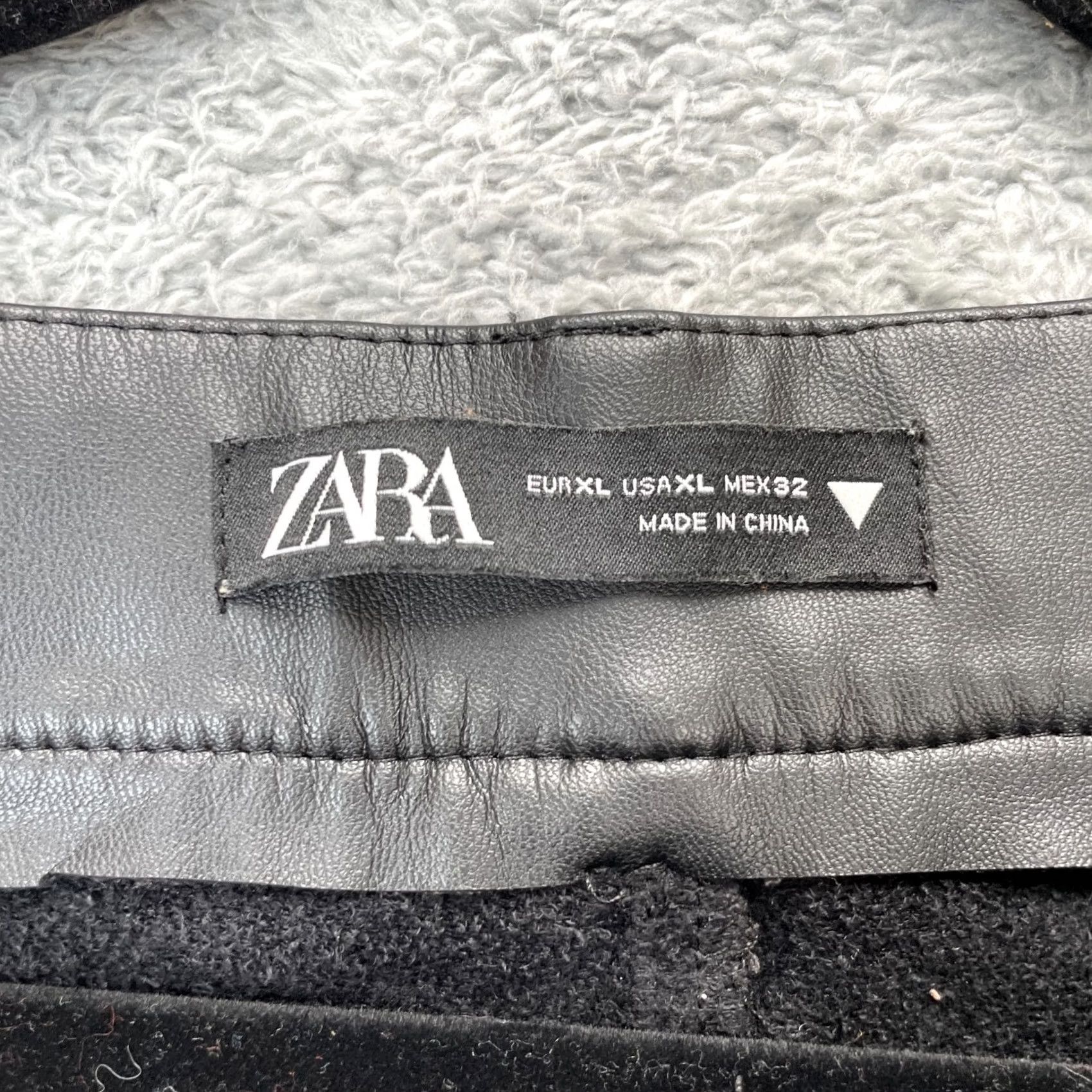 Zara Zara Pants Womens XL Black Flared Leg Leather Fleece Lined Ankle Zip Size 24" / US 00 / IT 34 - 3 Thumbnail