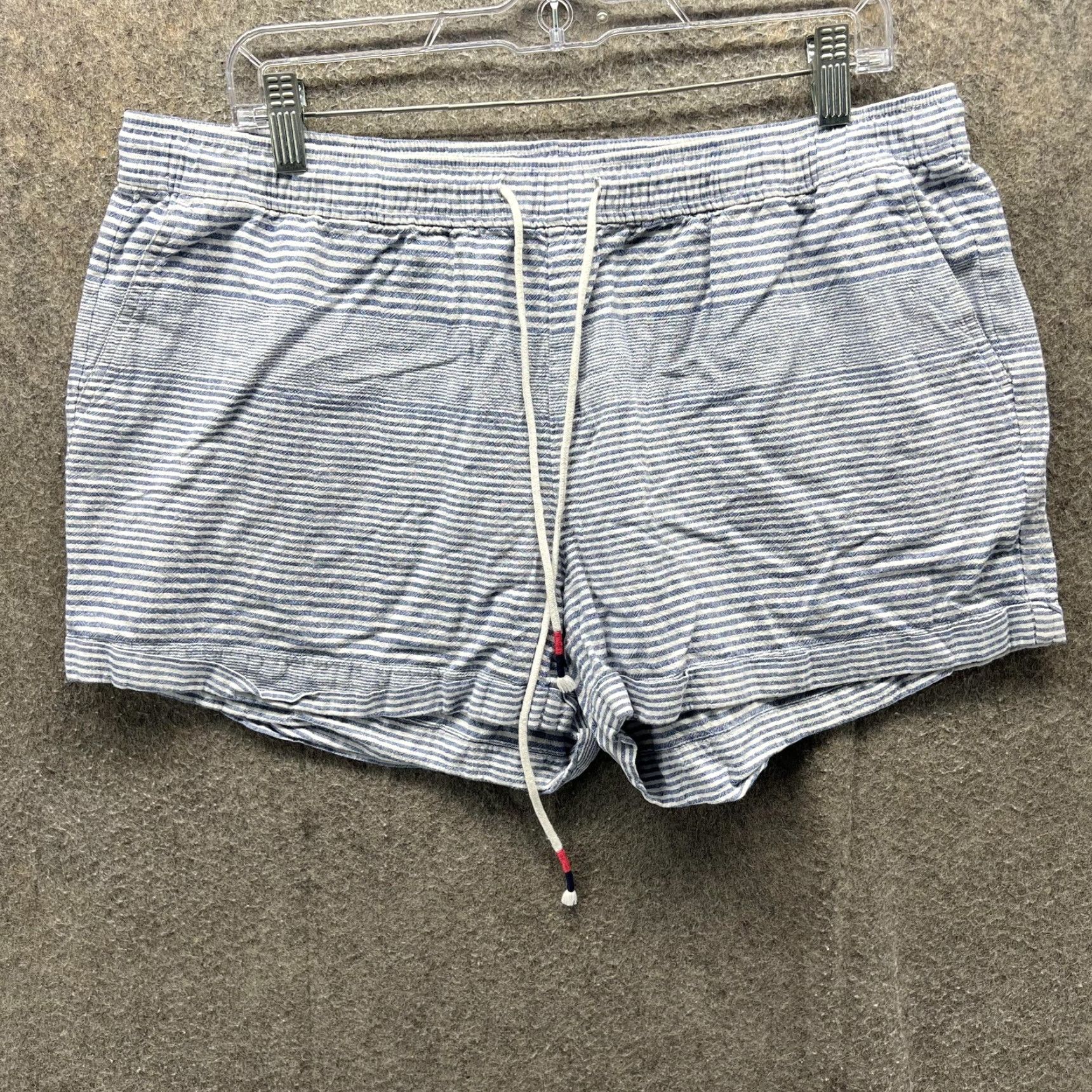 Vineyard Vines Vineyard Vines Shorts Women Large Blue Striped Linen Cotton Drawstring Chino Size 36" / US 14 / IT 50 - 2 Thumbnail