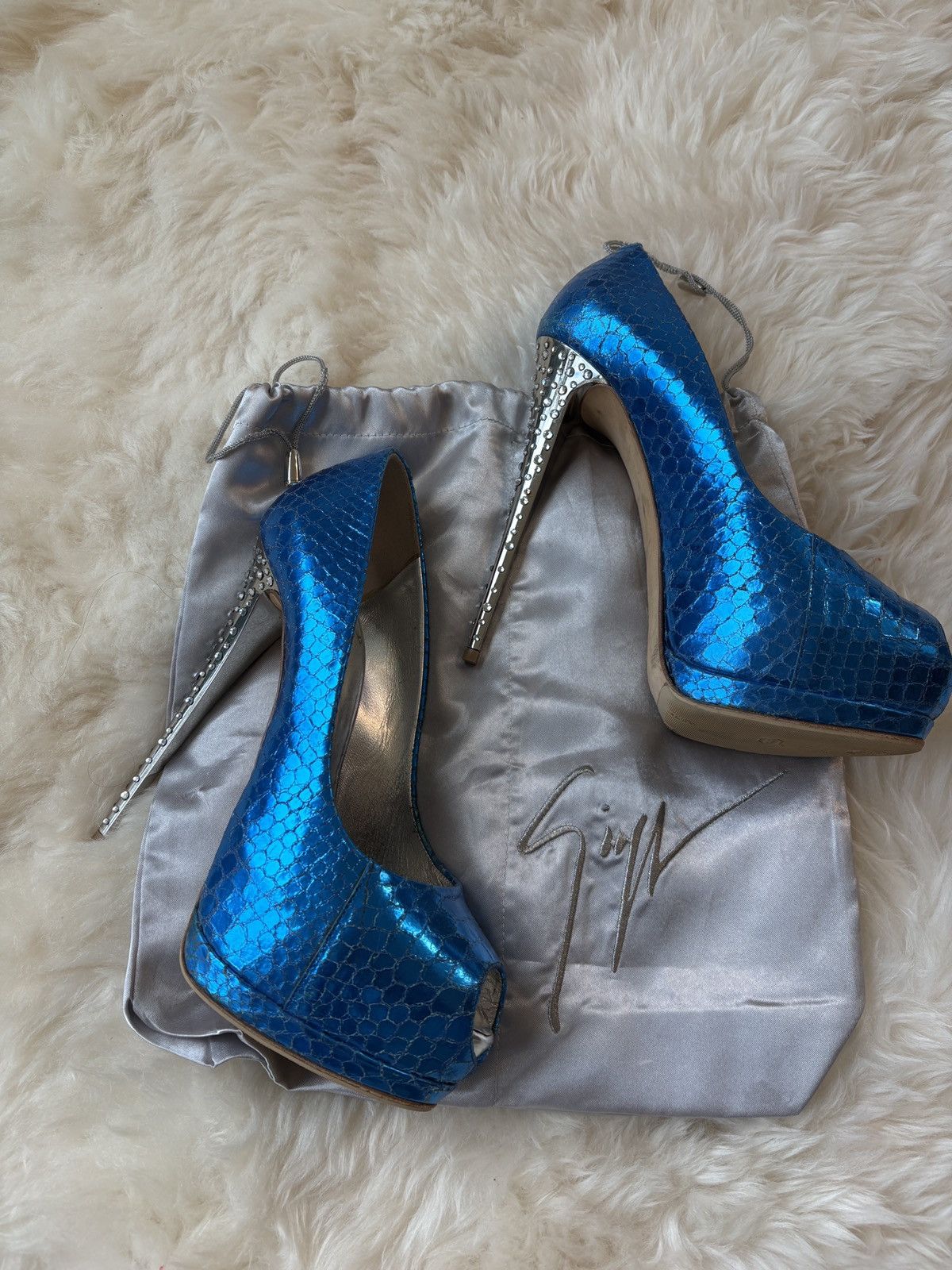 Giuseppe Zanotti Blue snakeskin giuseppe zanotti snakeskin heels Size US 9 / IT 39 - 1 Thumbnail