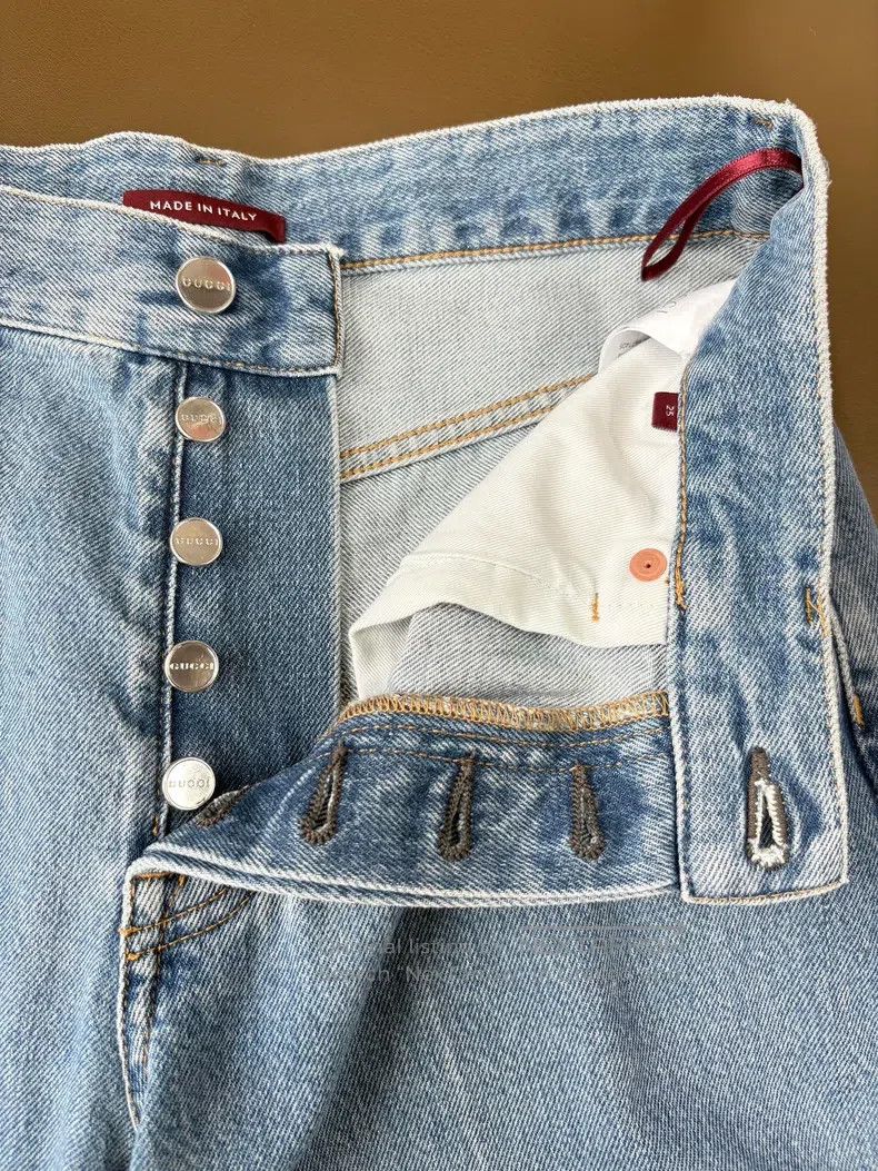 Gucci Gucci Washed blue slit jeans for the old catwalk Size 25" / US 0 / IT 36 - 6 Thumbnail