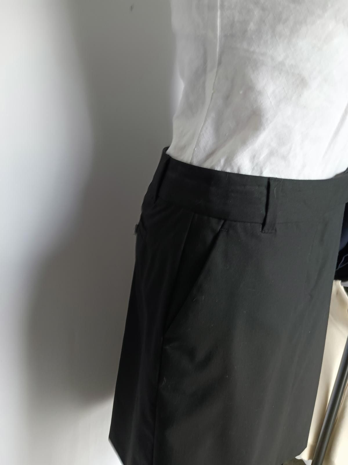 Designer Liz Claiborne Women's Black Pencil Skirt Size 30" / US 8 / IT 44 - 3 Thumbnail
