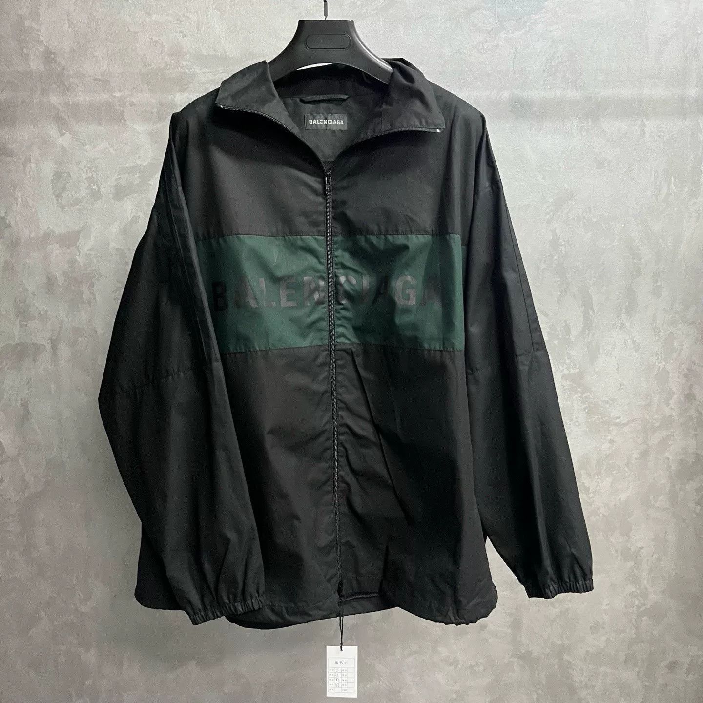 Balenciaga Balenciaga Retro Printed Black Light Jacket s Men Size US S / EU 44-46 / 1 - 1 Thumbnail