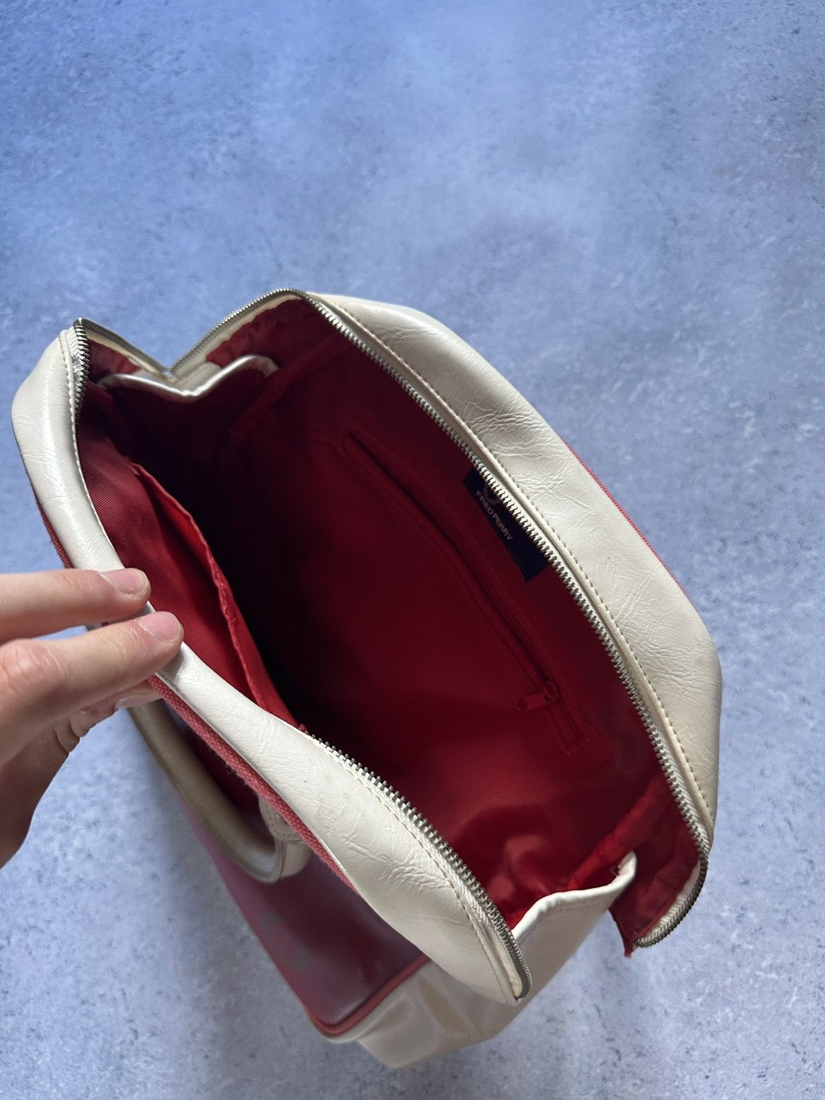 Fred Perry Fred Perry Red White Vintage Bowling Bag Y2K Mod Retro Size ONE SIZE - 13 Thumbnail