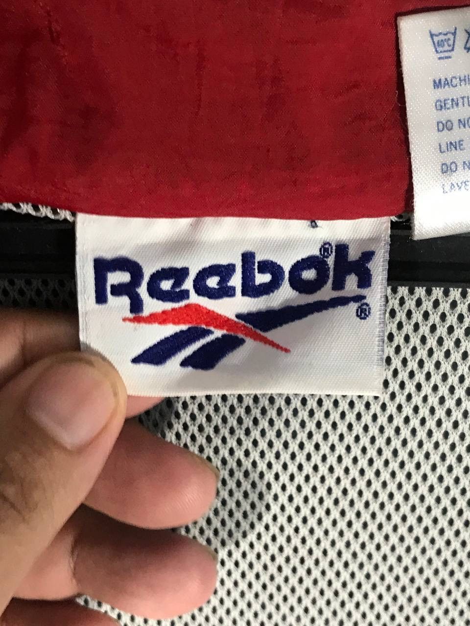 Reebok vintage reebok windbreaker big logo Size US M / EU 48-50 / 2 - 8 Thumbnail
