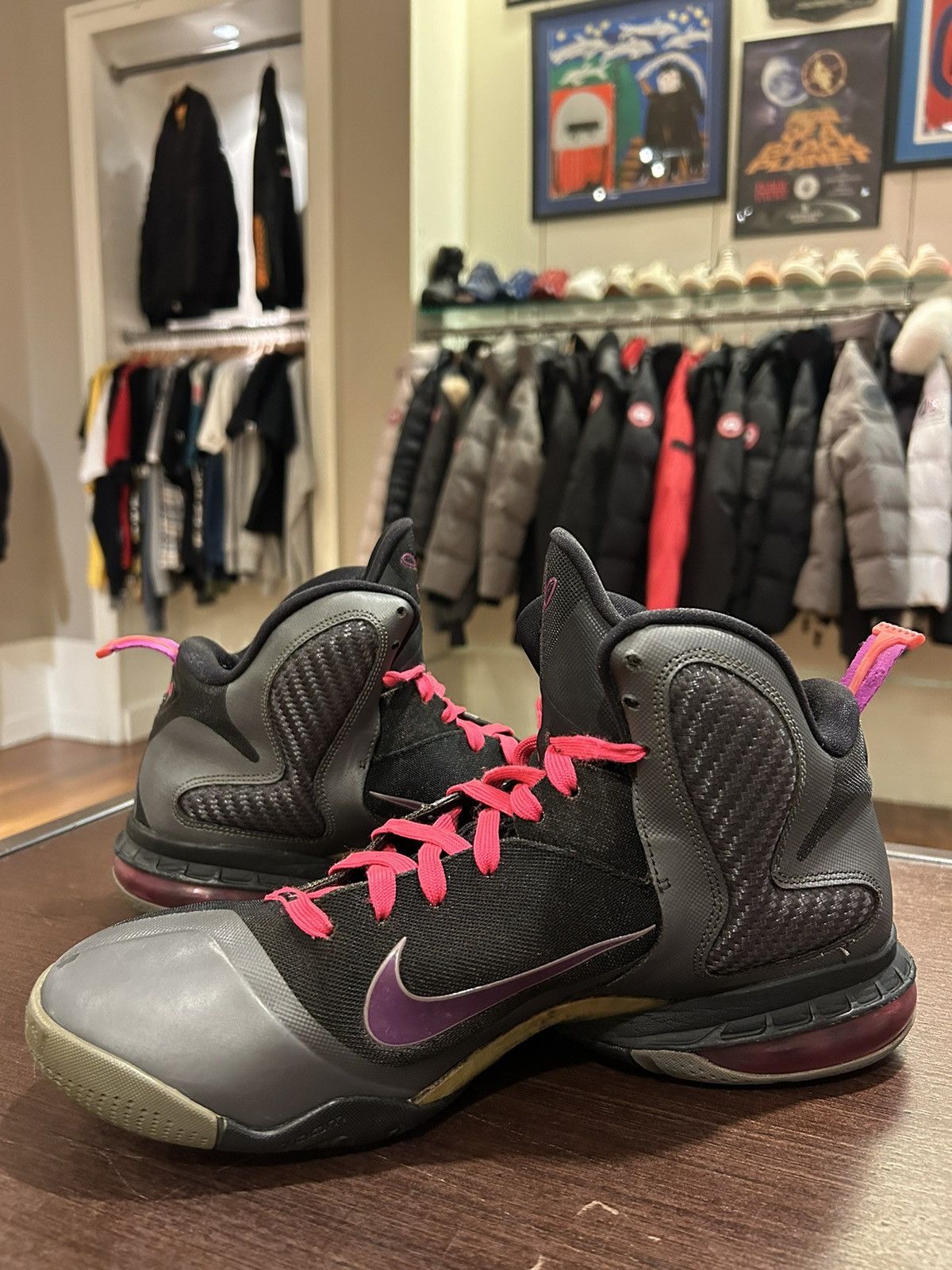 Nike Nike LeBron 9 Miami Nights Size US 11.5 / EU 44-45 - 3 Thumbnail