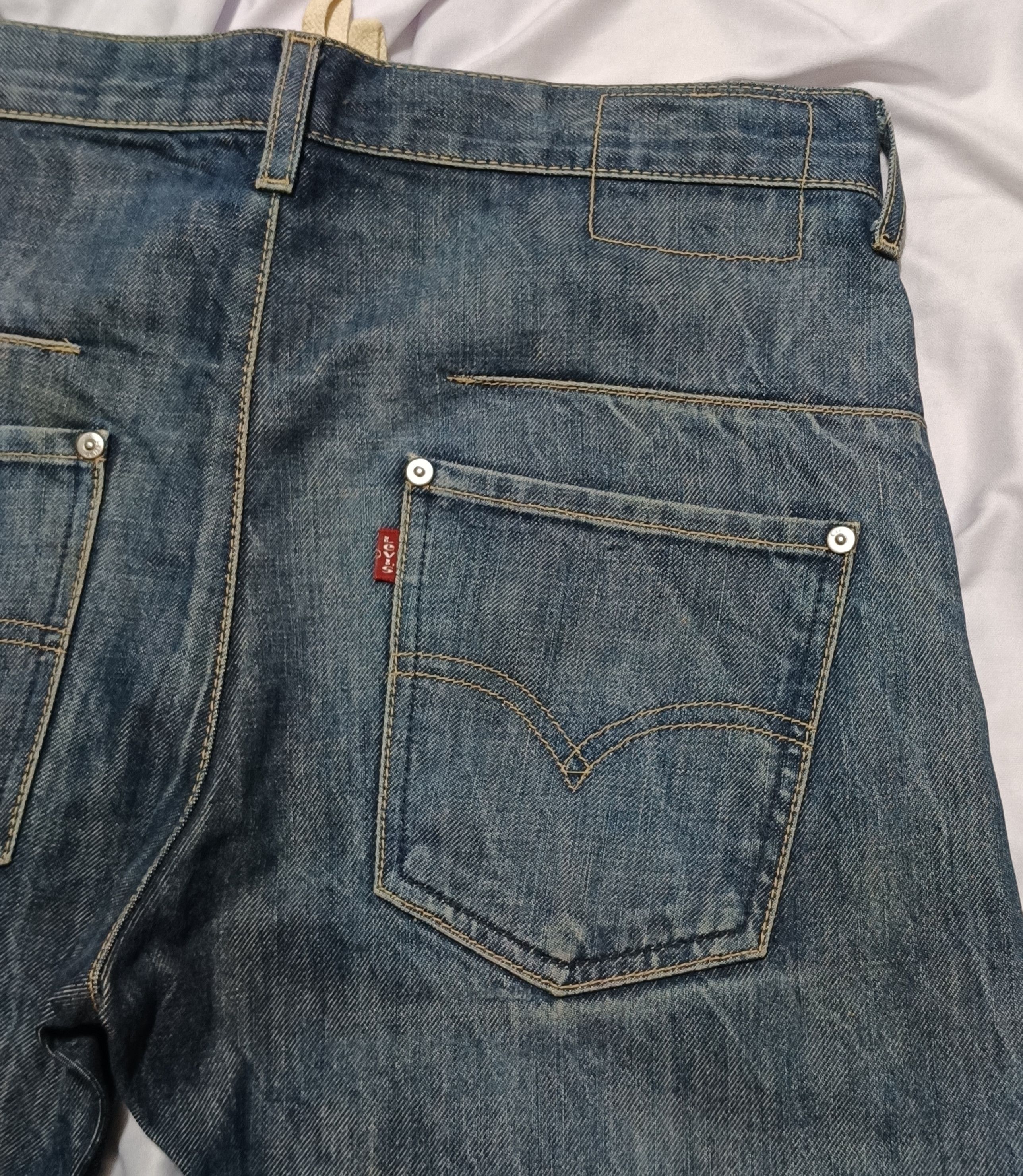 Levi's Vintage 00s Levi's Engineered Twisted Leg Size US 32 / EU 48 - 9 Thumbnail
