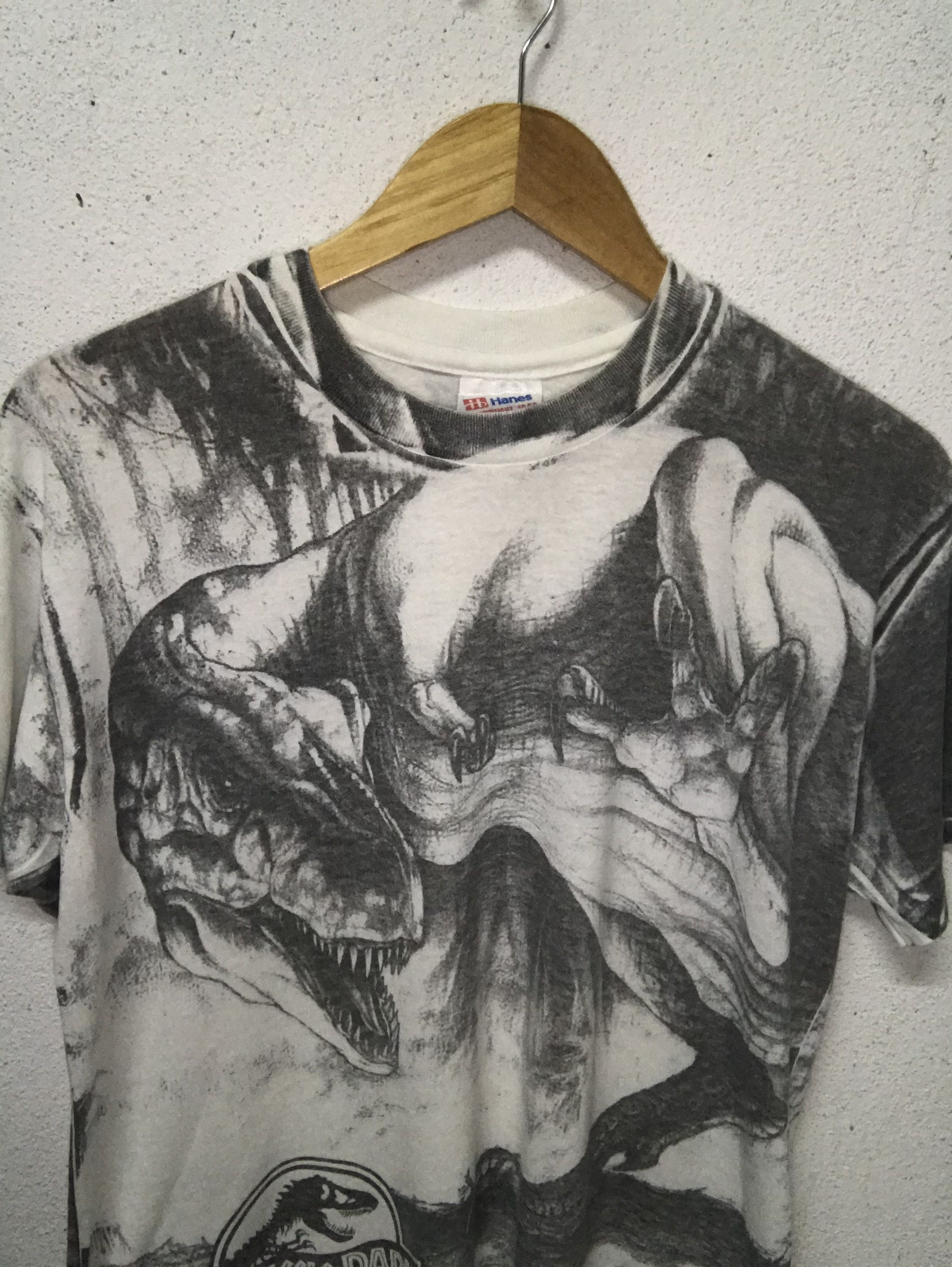 Vintage Vintage jurassic park overprint small size Size US S / EU 44-46 / 1 - 2 Thumbnail