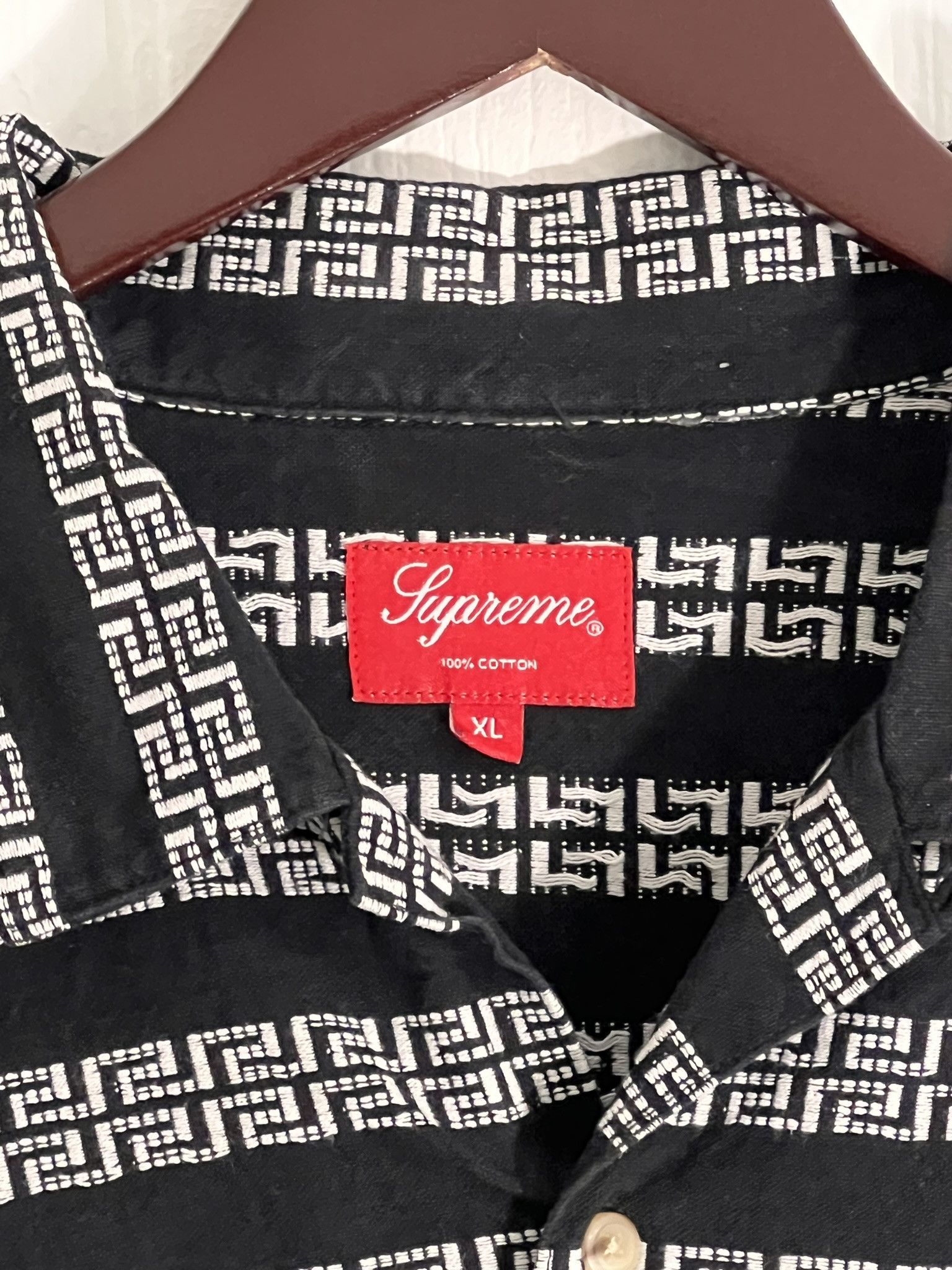 Supreme SUPREME Button Down Shirt Pockets Button Down Black XL Size US XL / EU 56 / 4 - 6 Thumbnail