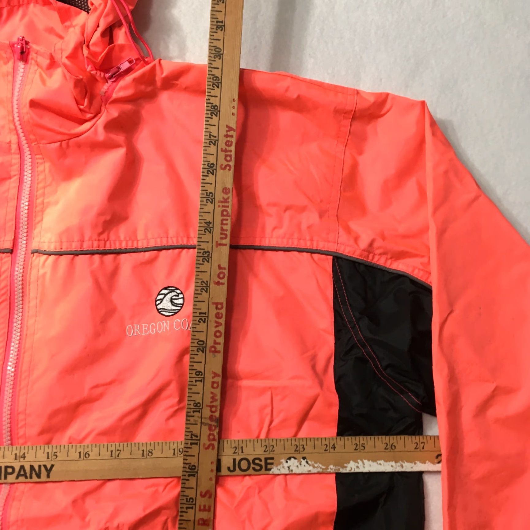 Vintage Cheneral Jacket Mens 2XL Hooded Full Zip Pink Black Rain Oregon Coast Windbreaker Reversible Lined Polyester Embroidered Coat Unknown Size US XXL / EU 58 / 5 - 6 Thumbnail