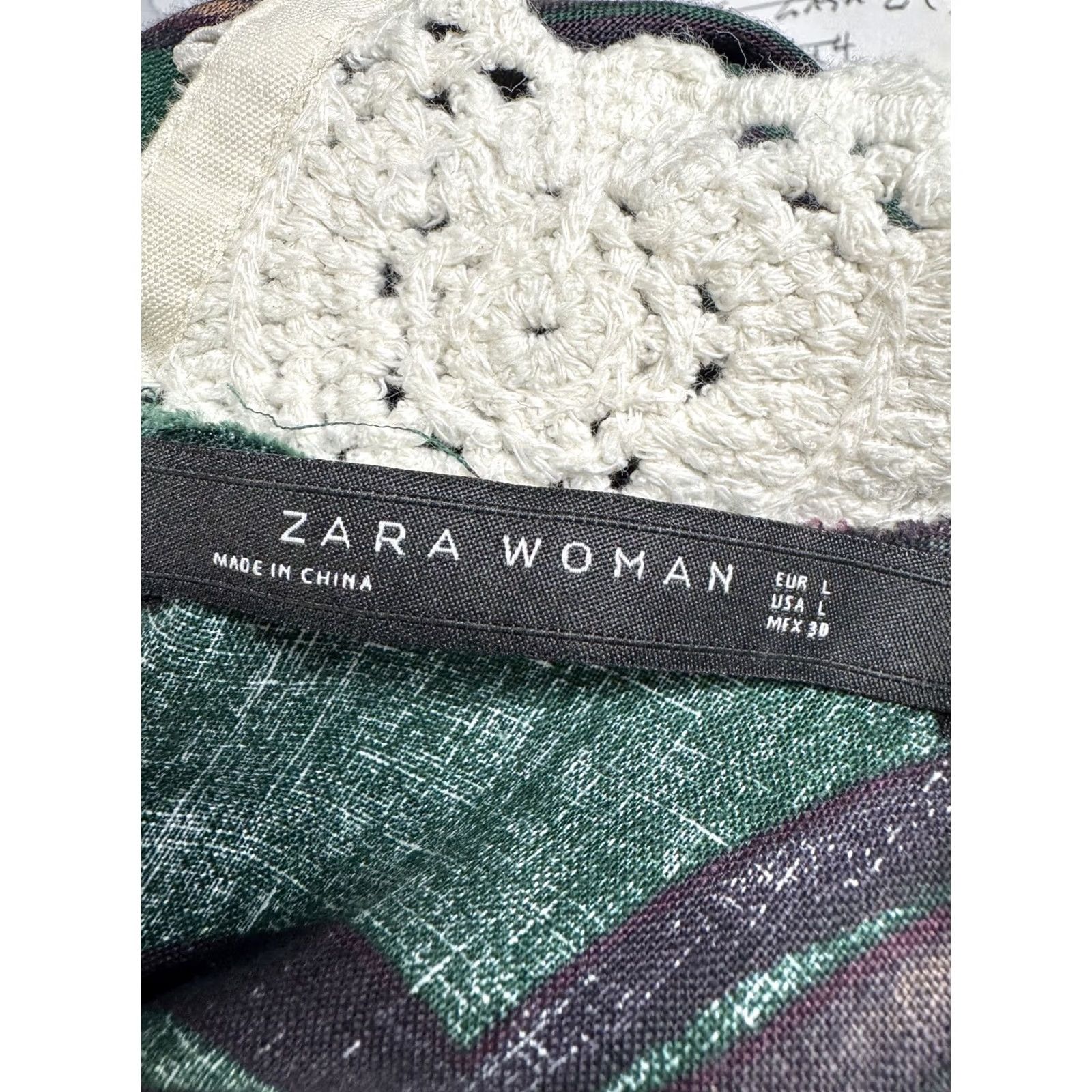 Zara VINTAGE ZARA WOMAN Green Leaf Print Crochet Yoke Midi Dress Long Sleeve Size L Size L / US 10 / IT 46 - 4 Thumbnail
