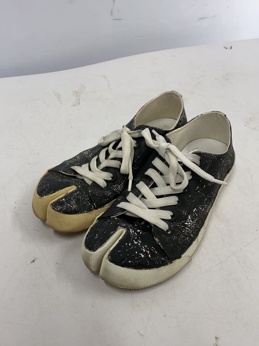 Cracked Paint Tabi Sneakers
