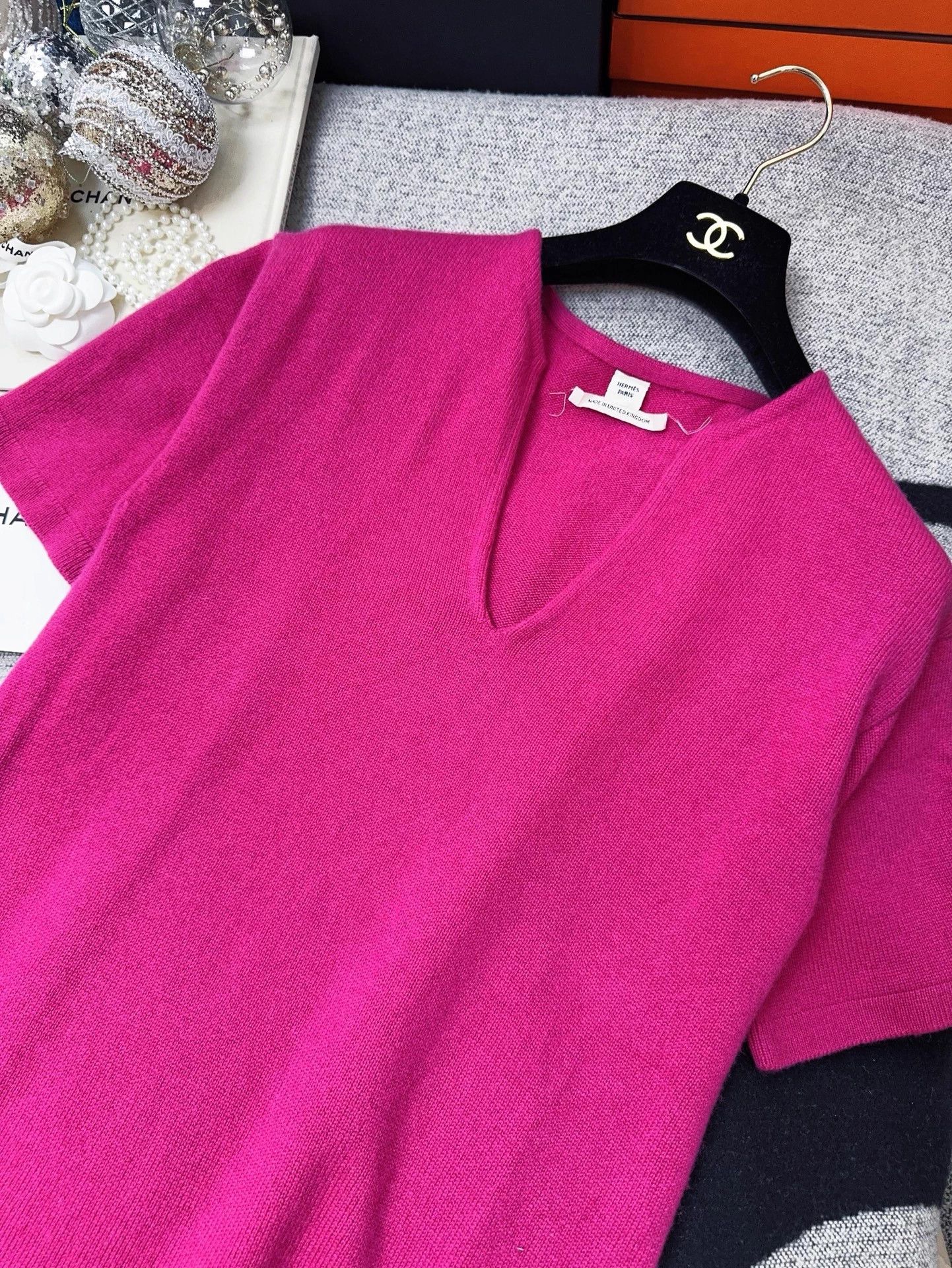 Hermes Hermes women's fuchsia & purple Vneck cashmere dress size 38 Size S / US 4 / IT 40 - 6 Thumbnail