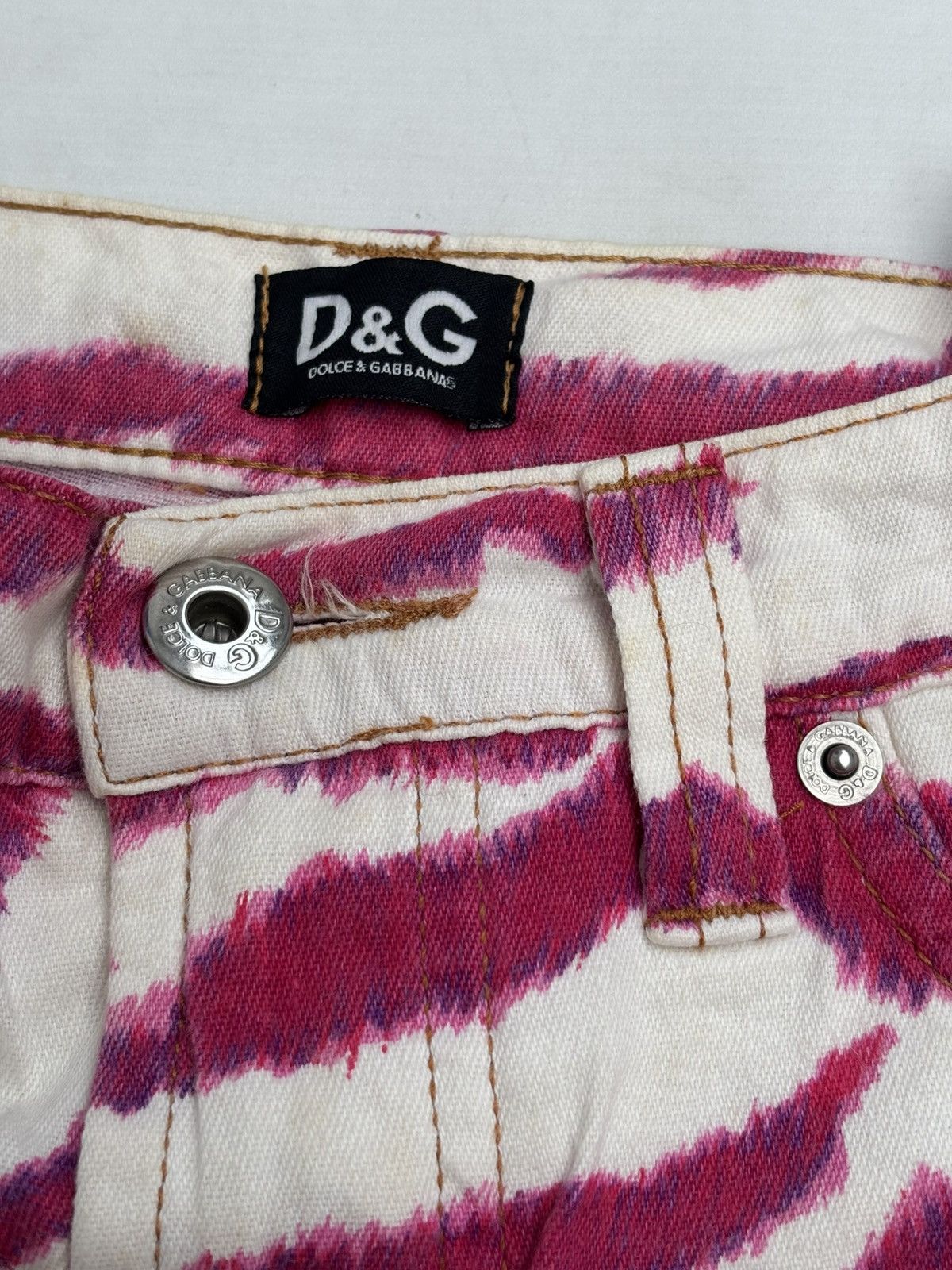 Dolce & Gabbana 2000s Pink Tiger Print Flared Pants Size 28" / US 6 / IT 42 - 4 Thumbnail