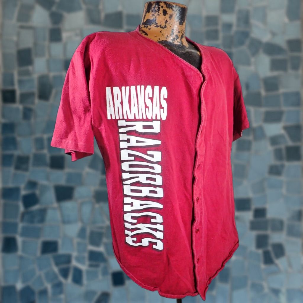 NCAA VINTAGE Arkansas Razorbacks NCAA Button Shirt Mens L Large Red 1980s Baseball Uniform Size US L / EU 52-54 / 3 - 1 Thumbnail