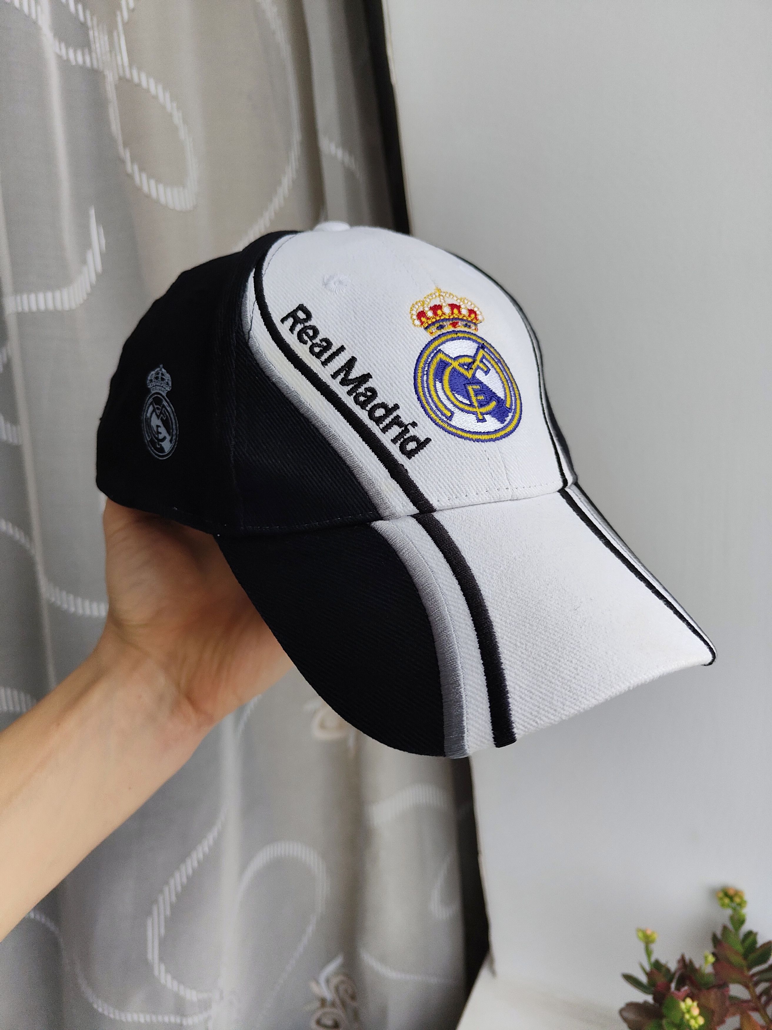 Vintage Vintage Real Madrid Baseball Cap Vintage Very Rare Cap Size ONE SIZE - 1 Thumbnail