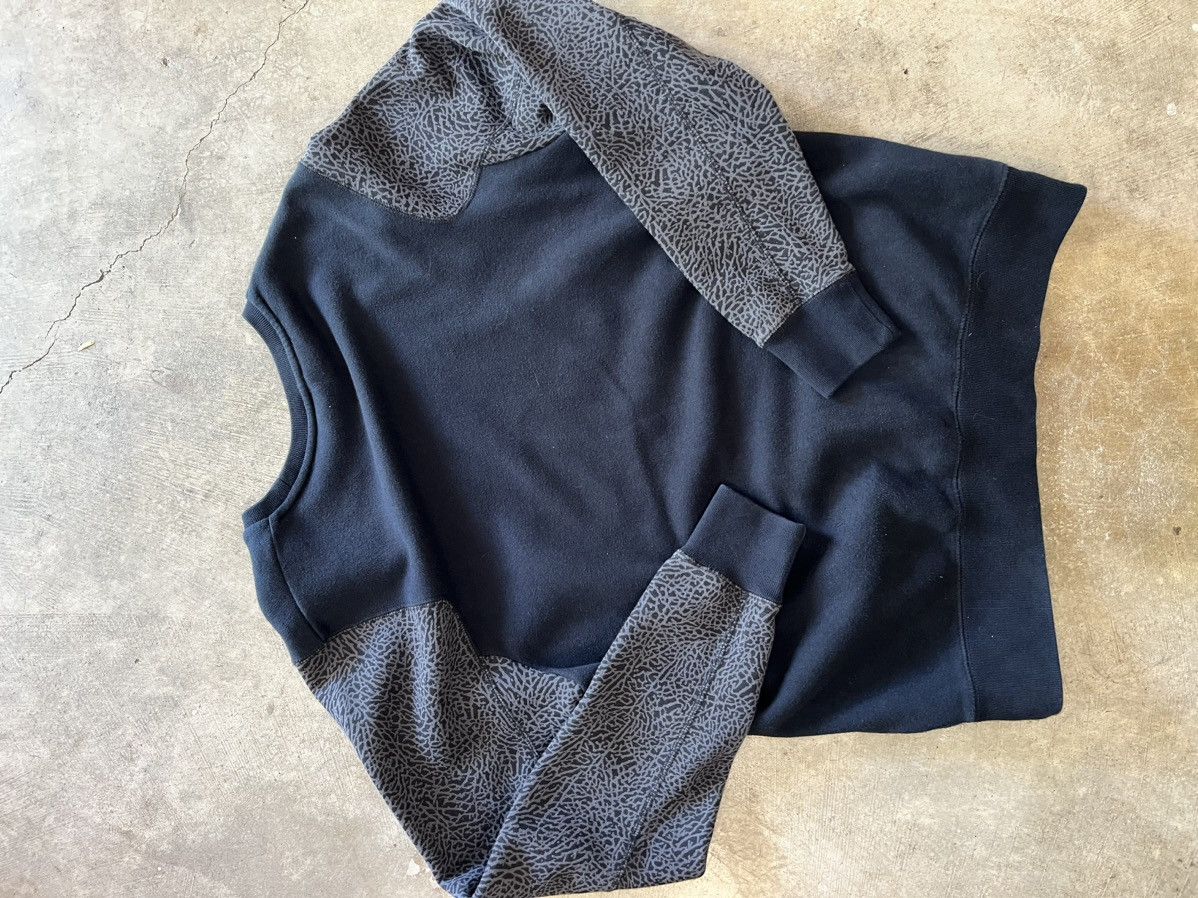 Jordan Brand Air Jordan black cement grey elephant sweatshirt Size US L / EU 52-54 / 3 - 3 Thumbnail