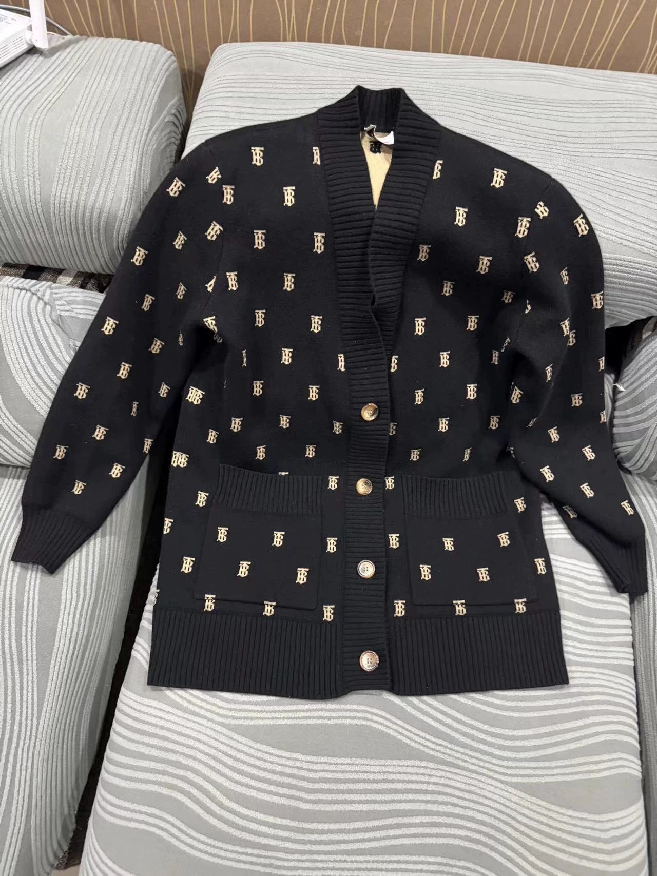Burberry Burberry All Over Print Cardigan 98-99 New M Size US M / EU 48-50 / 2 - 1 Thumbnail