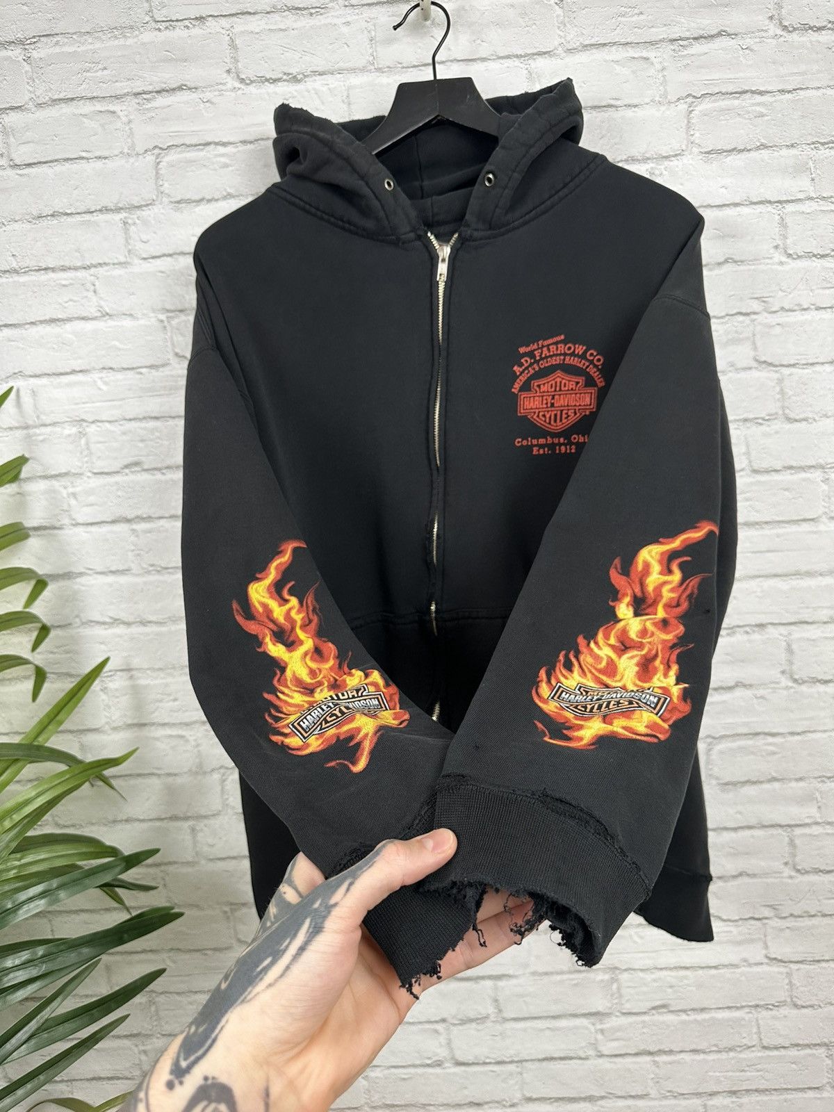 Harley Davidson (XL) THRASHED OUT FLAMES Harley Davidson Zip Up Hoodie Size US XL / EU 56 / 4 - 5 Thumbnail