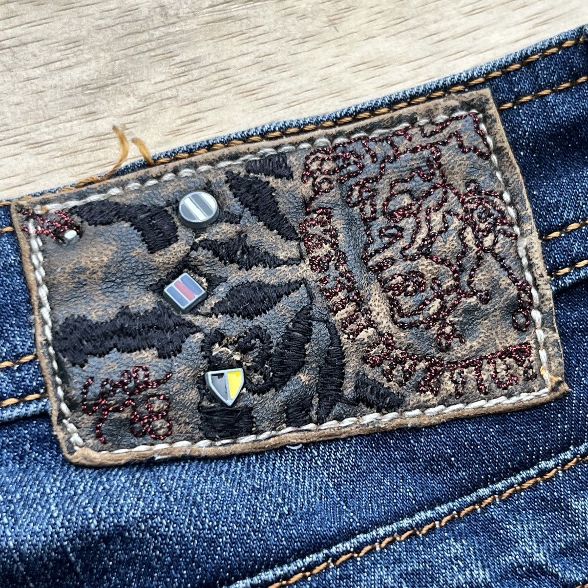 Diesel DIESEL INDUSTRY DISTRESSED DENIM REG FIT Size US 34 / EU 50 - 5 Thumbnail