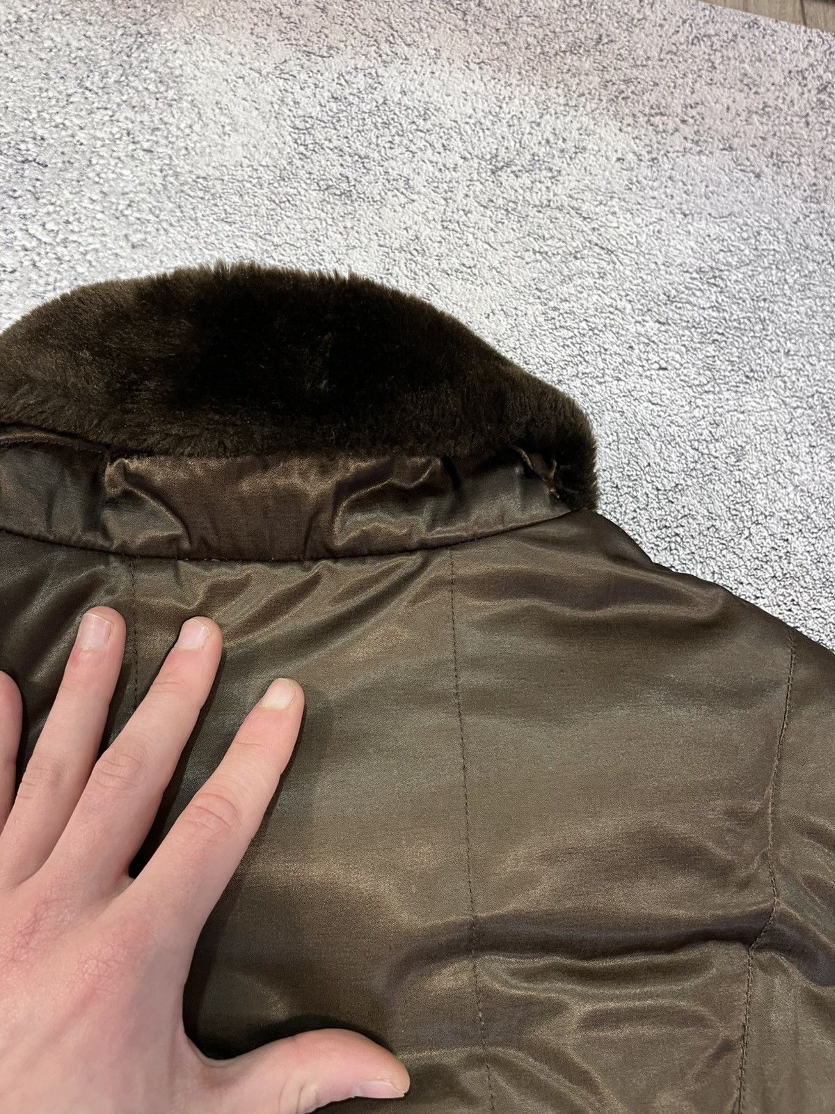 Moncler Vintage Moncler Women Down Puffer Jacket Brown Fur Collar Size M / US 6-8 / IT 42-44 - 17 Thumbnail