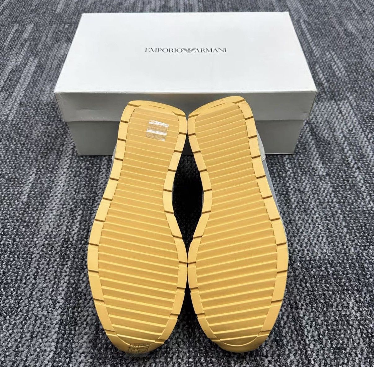 Armani Armani Suede Panel Casual Sneakers J42 Size US 10 / EU 43 - 6 Thumbnail