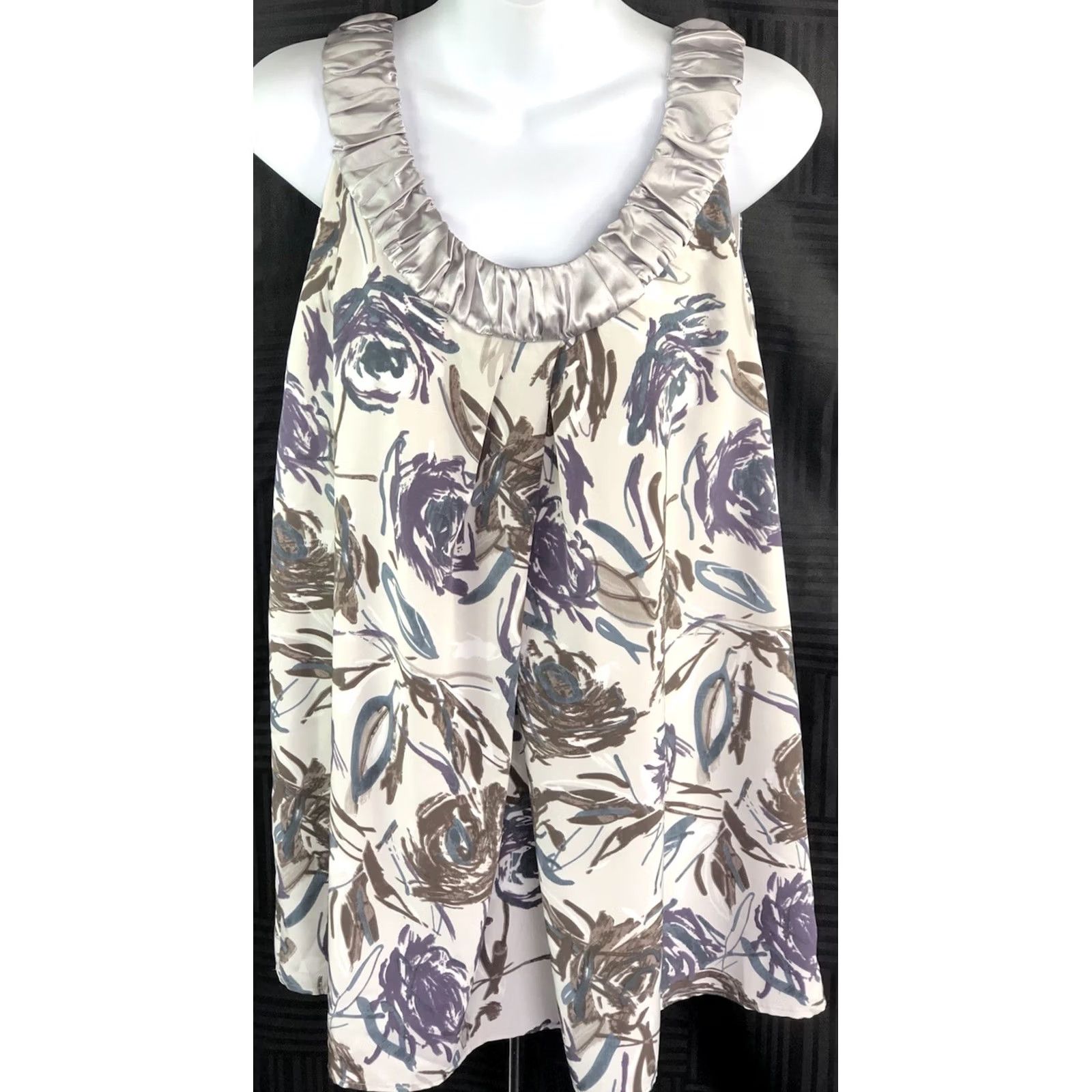 Vintage Vera Wang Sleeveless Top Blouse 12 Gray Floral Satin Ruched Cottage Boho Women Size XL / US 12-14 / IT 48-50 - 2 Thumbnail