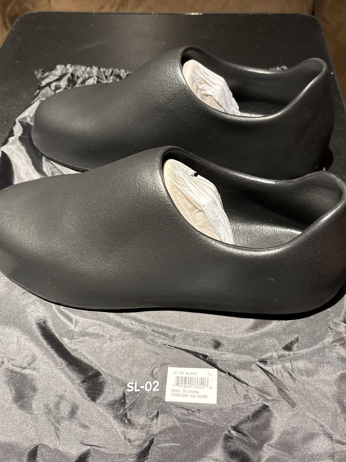 Yeezy Sl-02 Size US 13 / EU 46 - 4 Thumbnail