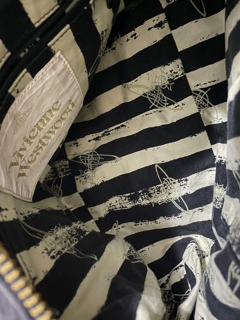 Vivienne Westwood vivienne westwood size os Medium and large size Size ONE SIZE - 2 Thumbnail