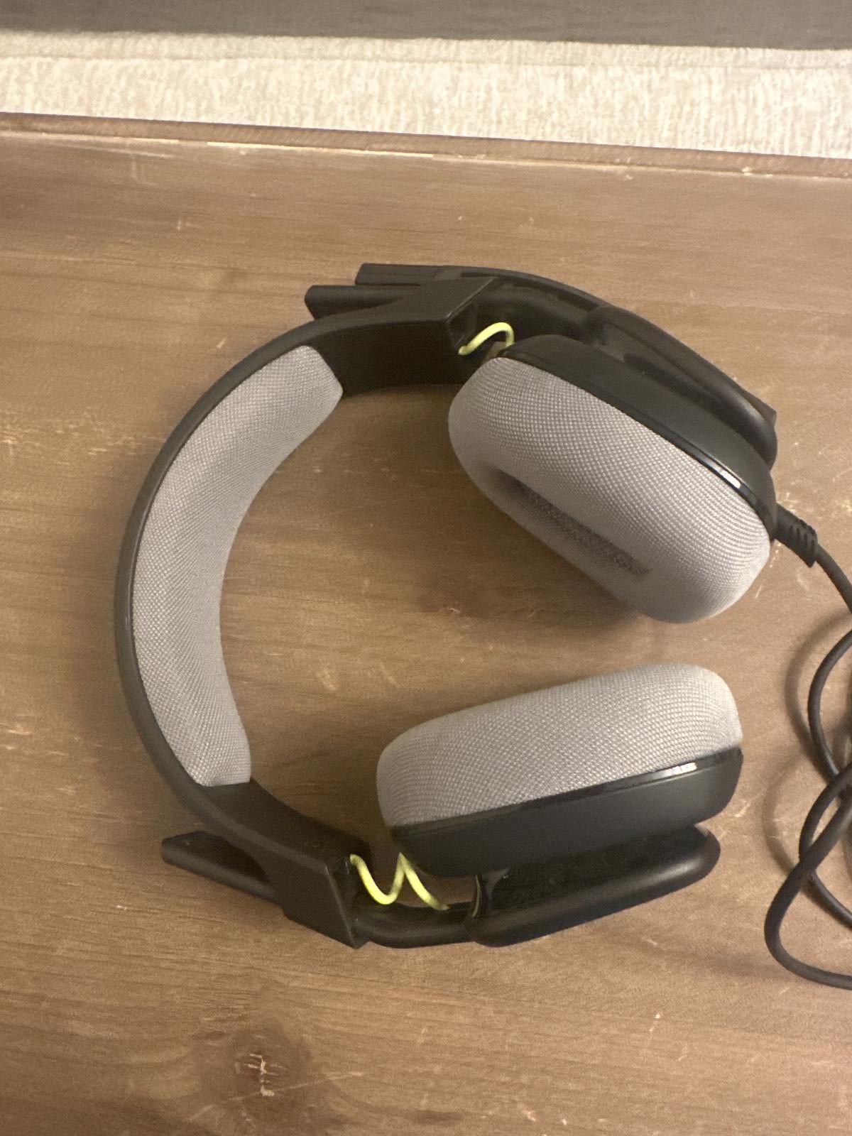 Designer Astro A10 Headphones Size ONE SIZE - 2 Thumbnail