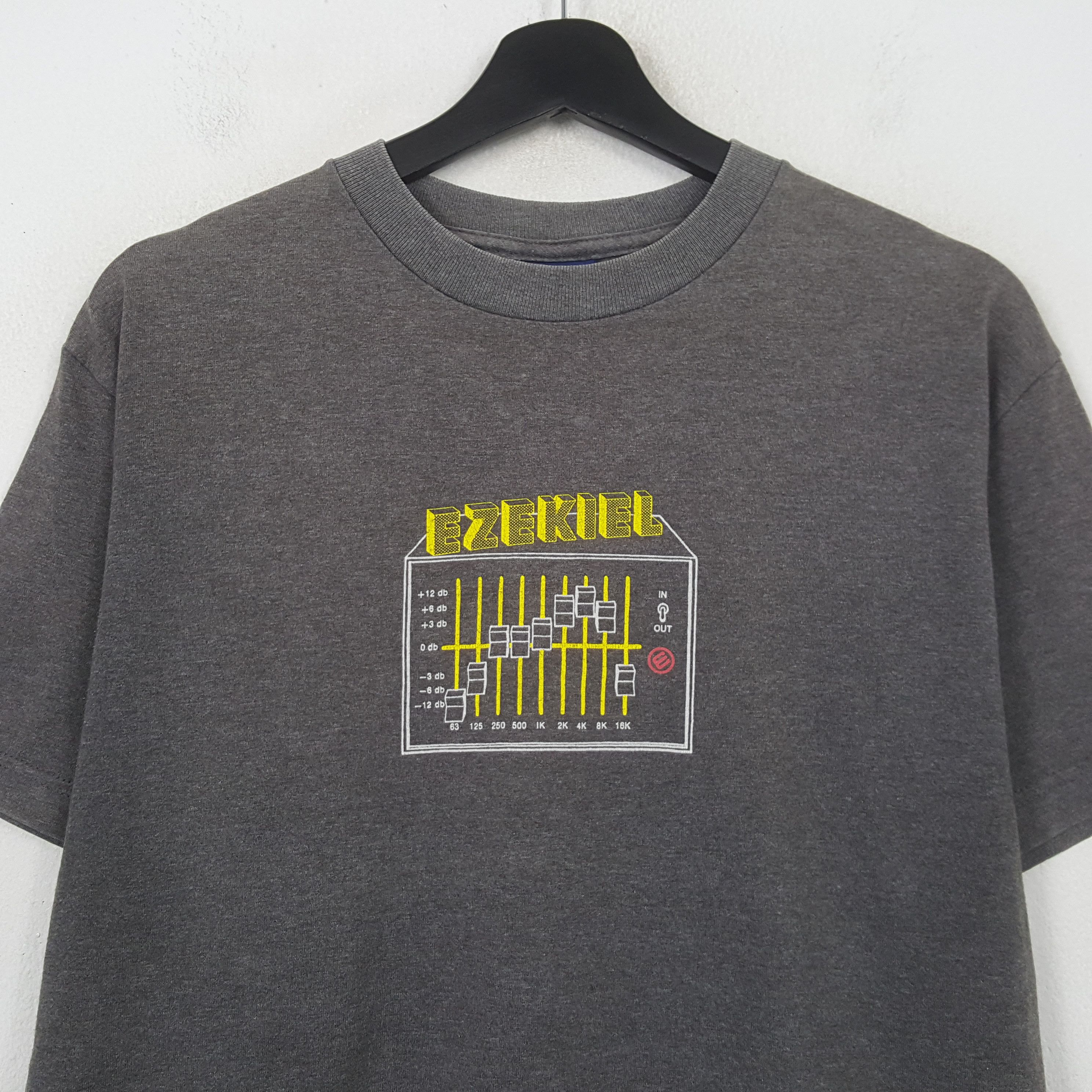 Ezekiel Ezekiel Streetwear Skateboard Style Tshirt RR26 Size US M / EU 48-50 / 2 - 2 Thumbnail