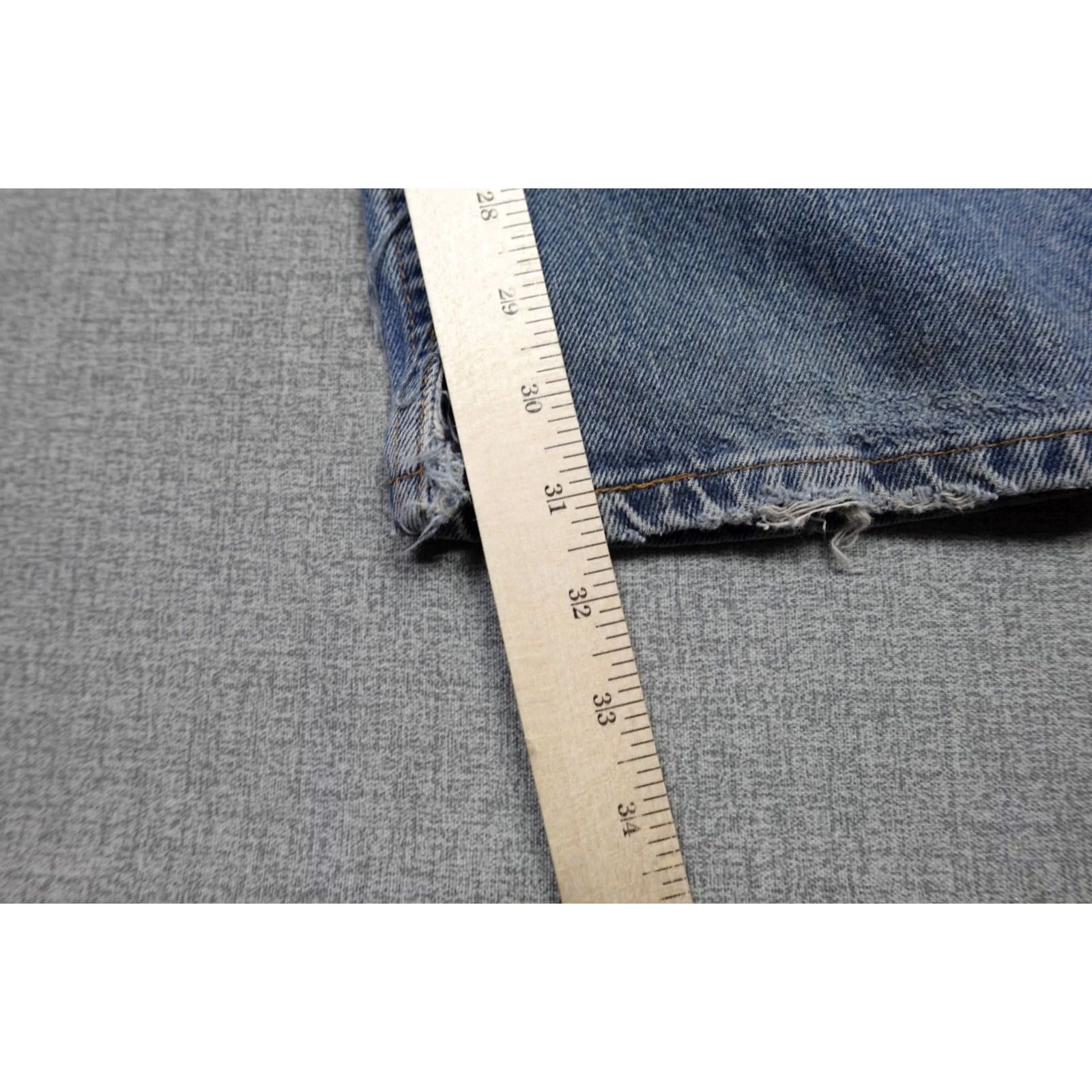 Levi's VINTAGE Levi's 550 Jeans Mens 36x32 Blue Relaxed Fit Light Wash Cowboy Rancher Jeans Mens 36 Blue Relaxed 550 Cowboy Jeans Levi's 550 Regular Fit Men Size US 36 / EU 52 - 7 Thumbnail
