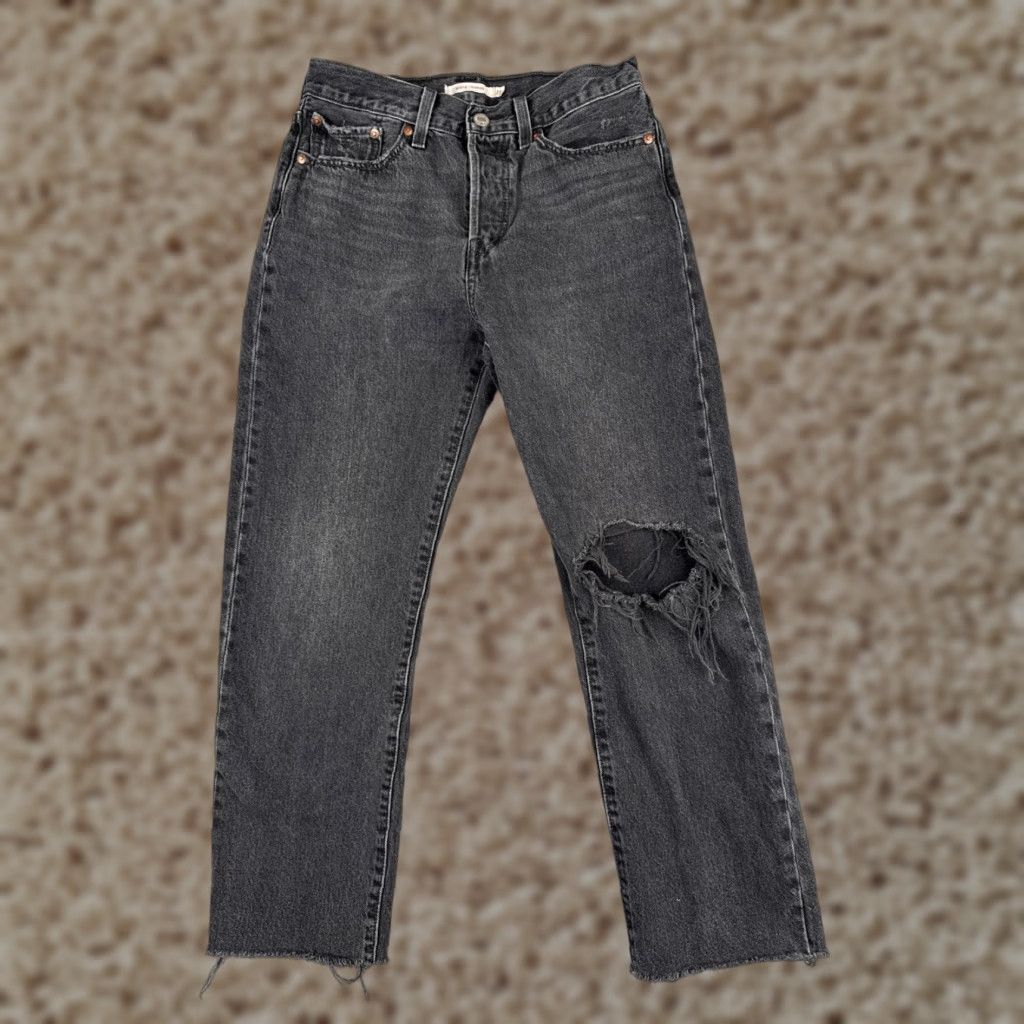 Levi's Levis Premium Jeans Womens 27x25 27 Black Denim Big E Wedgie Straight Distressed Size 27" / US 4 / IT 40 - 1 Thumbnail