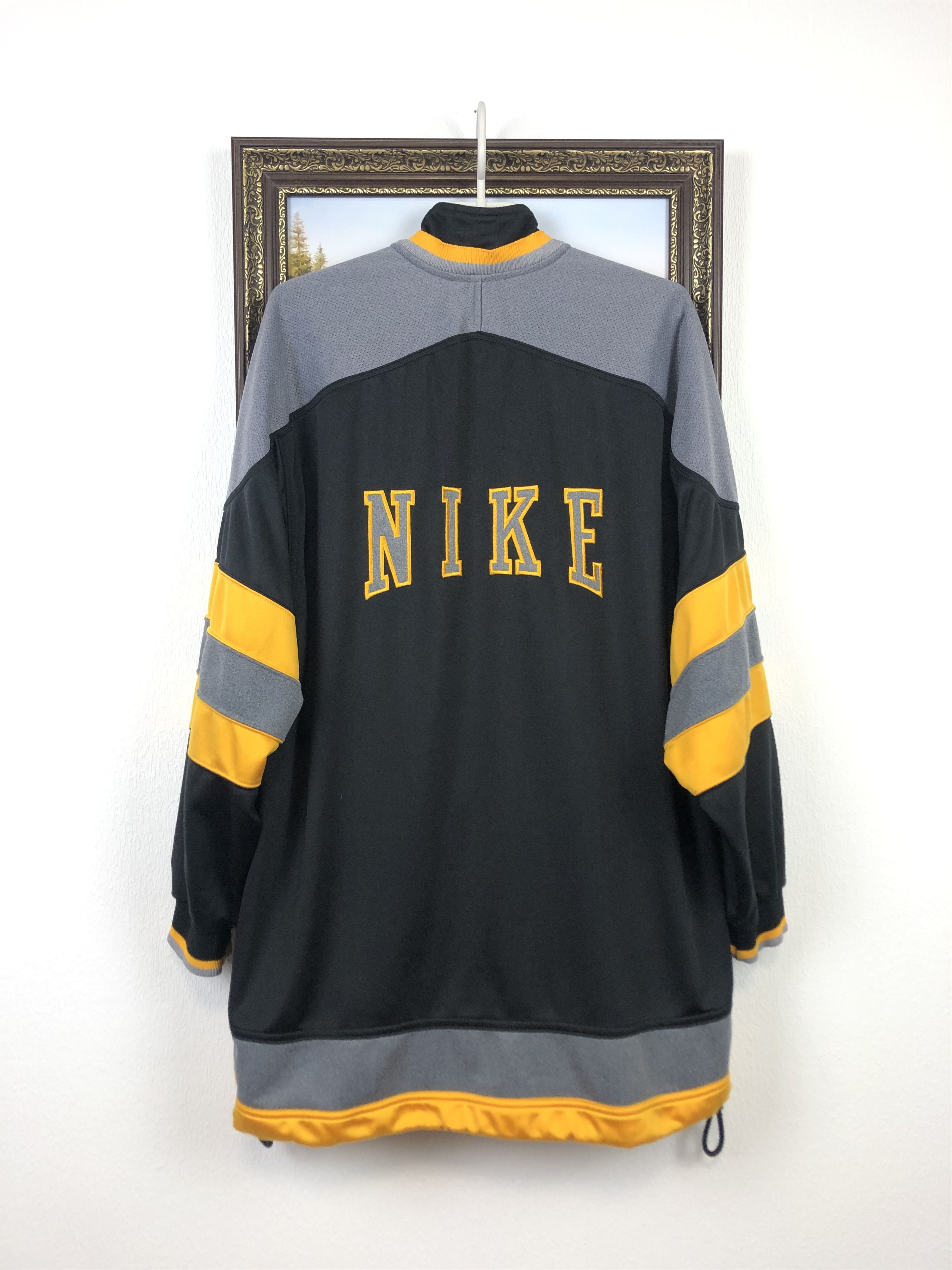 Nike Vintage Nike Swoosh Sweatshirt Jacket Rare Hype Track Top Size US L / EU 52-54 / 3 - 1 Thumbnail