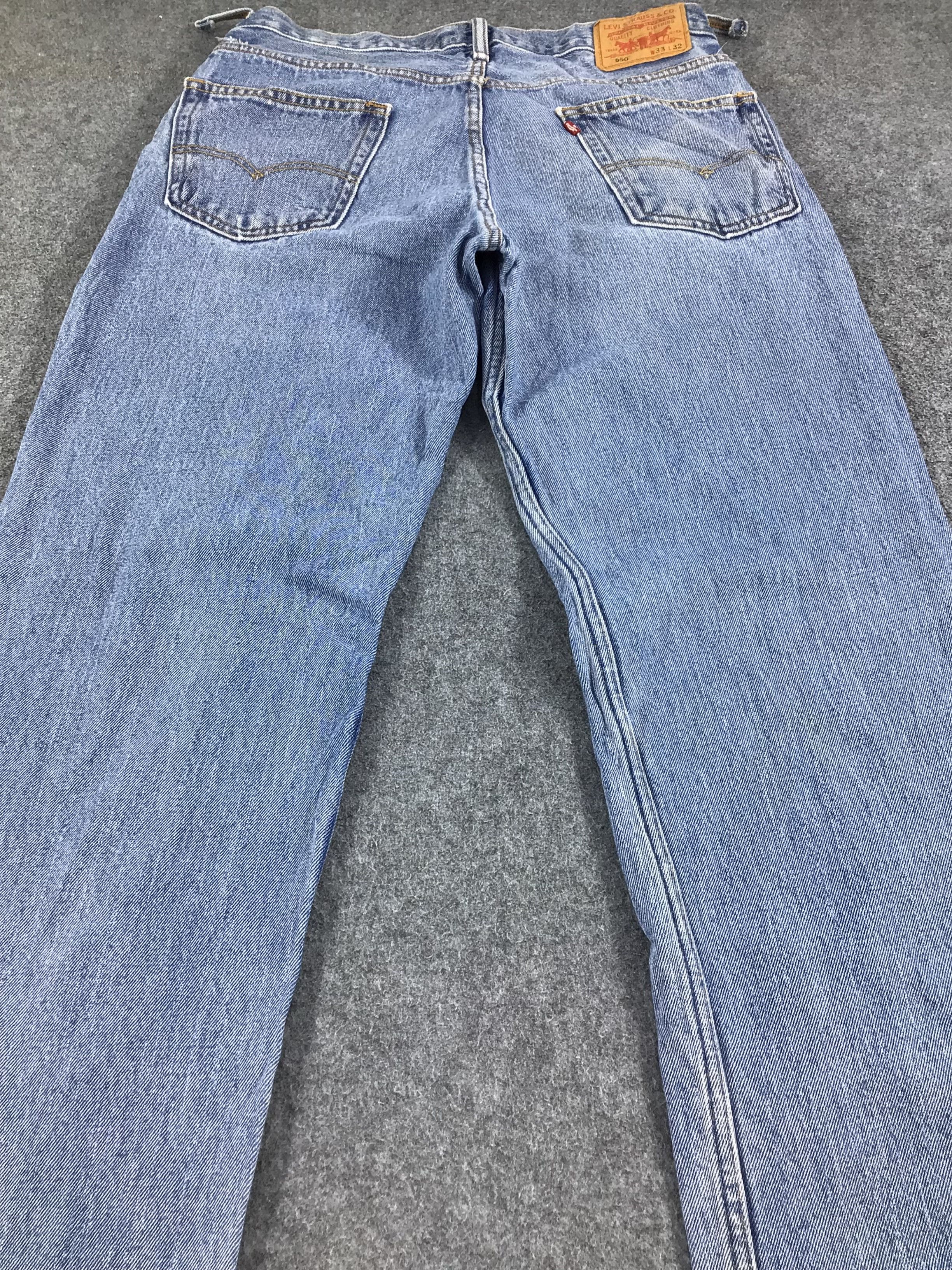 Levi's Vintage Levis 550 Jeans Faded Blue Denim KJ264 Size US 33 - 4 Thumbnail