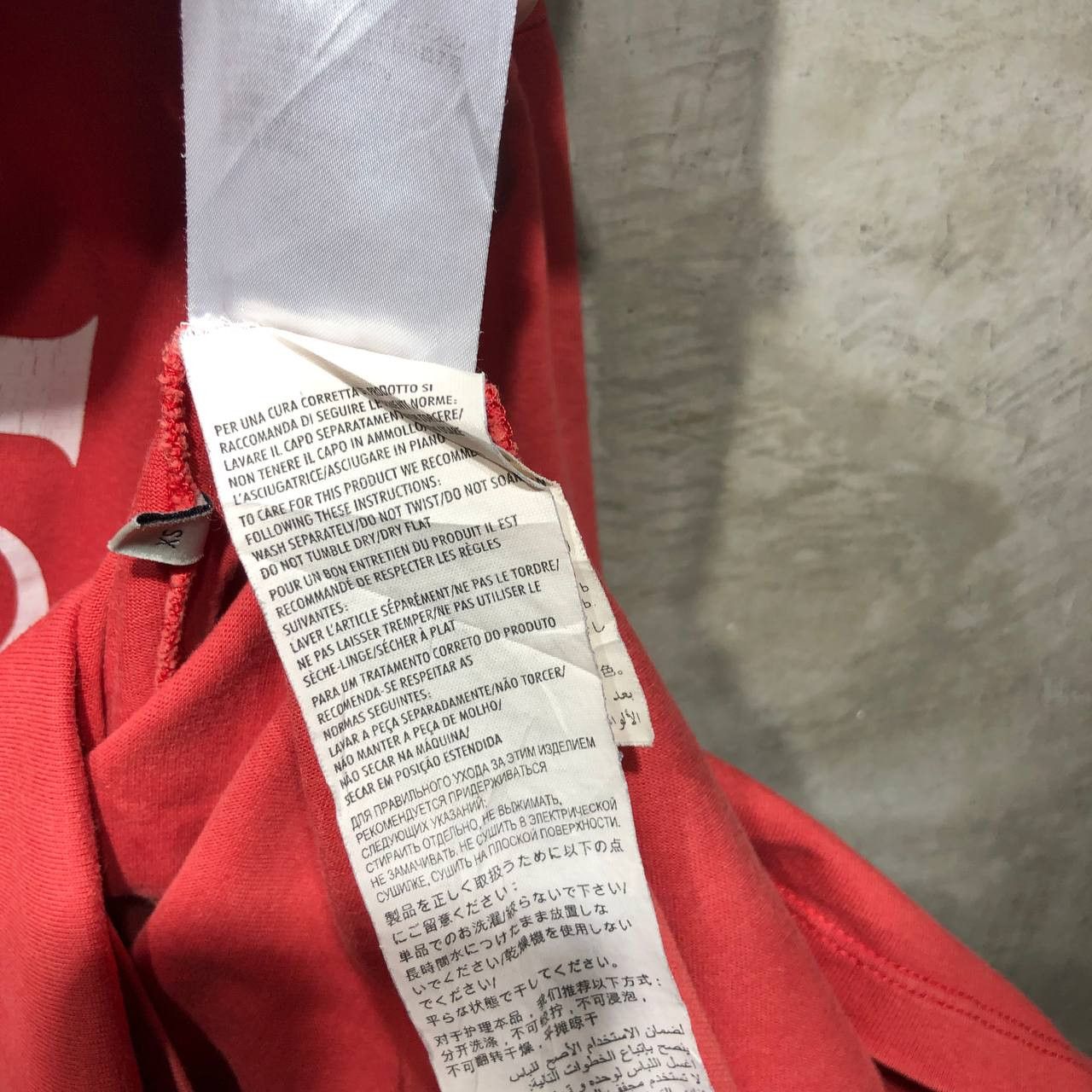 Gucci Gucci Vertical Logo tee Size US M / EU 48-50 / 2 - 12 Thumbnail
