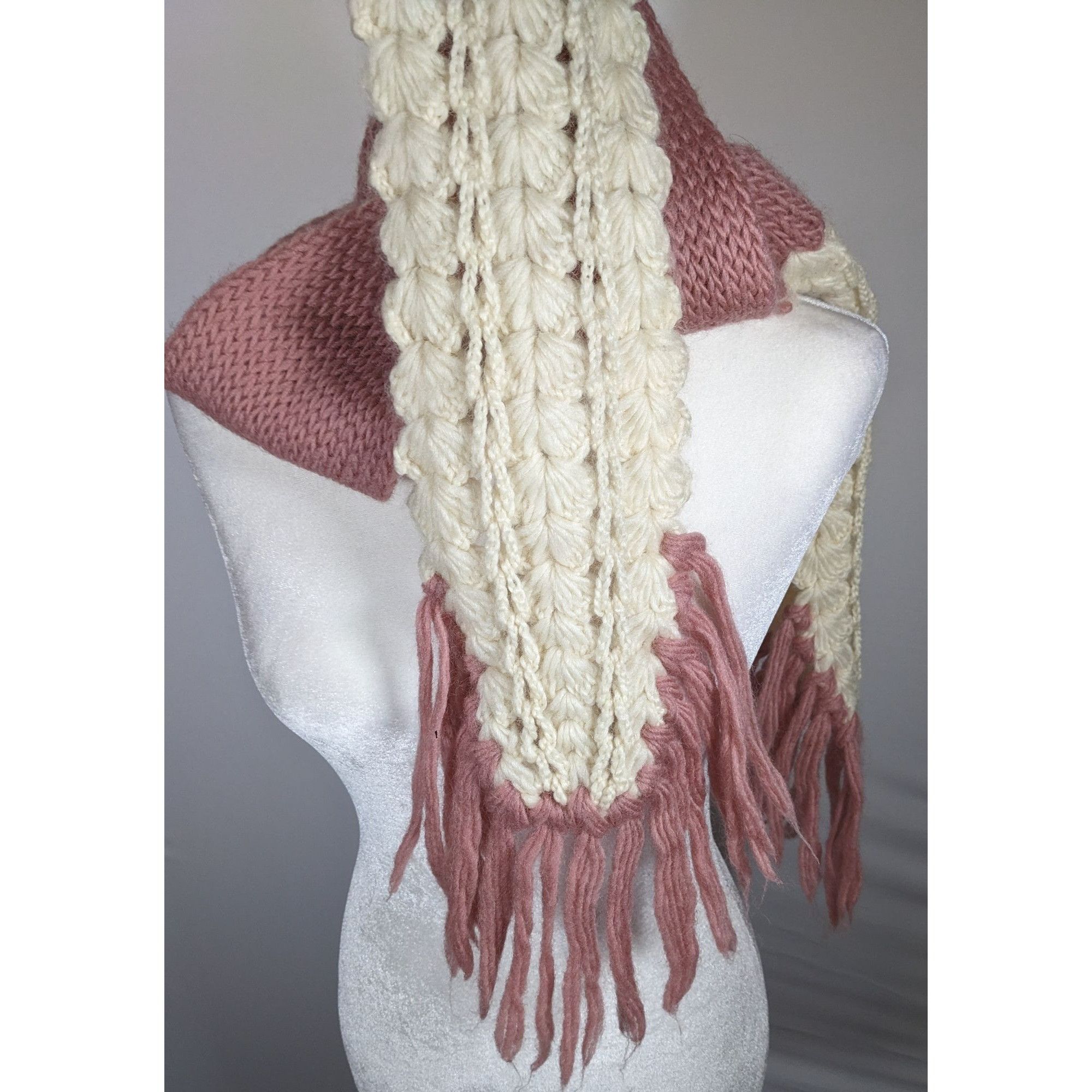 Handmade Vintage Handmade Victorian Rose Pink And Cream Scarf Size ONE SIZE - 7 Thumbnail