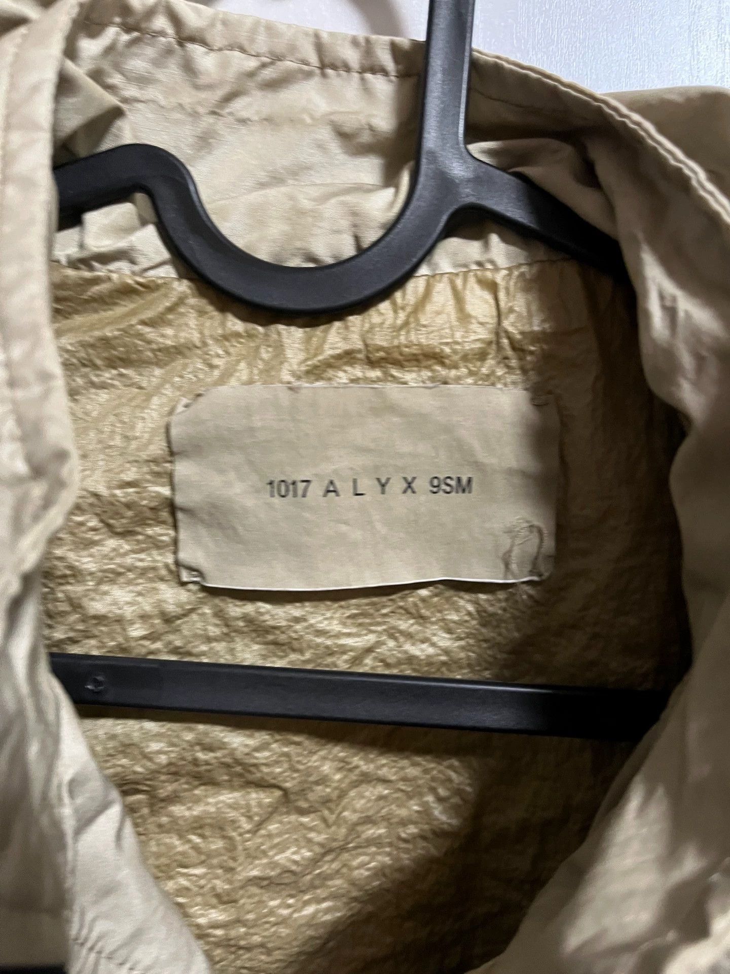 1017 ALYX 9SM 1017 Alyx 9SM Tech Jacket XS 9/10 Oversized Thick Size US XS / EU 42 / 0 - 2 Thumbnail