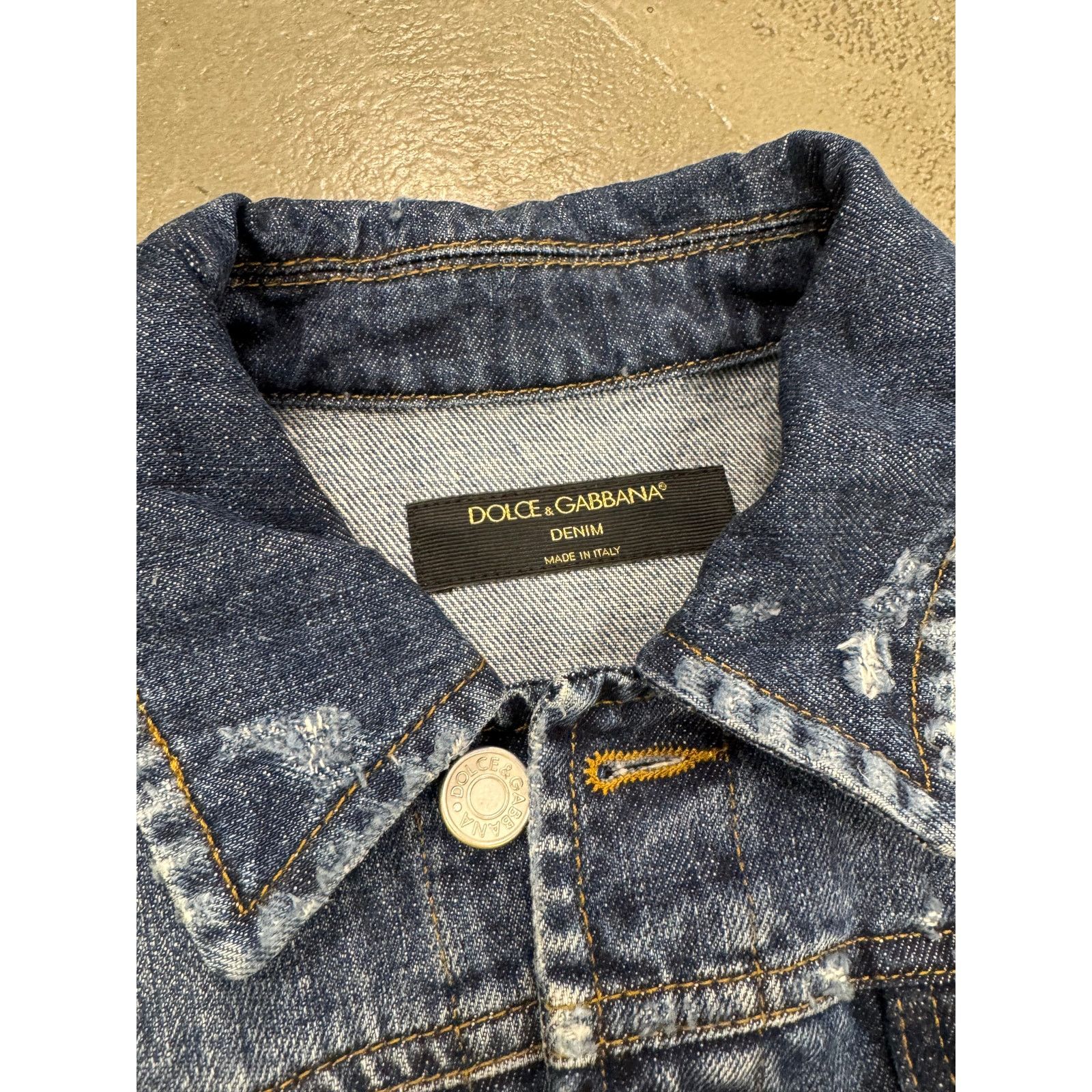 Dolce & Gabbana 2010s Dolce & Gabbana patchwork reconstructed denim jacket Size S / US 4 / IT 40 - 6 Thumbnail