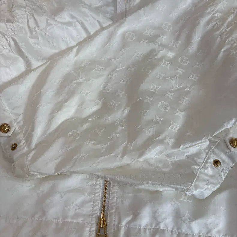 Louis Vuitton Louis Vuitton Nylon presbyopic full-print assault jacket Size XS / US 0-2 / IT 36-38 - 6 Thumbnail