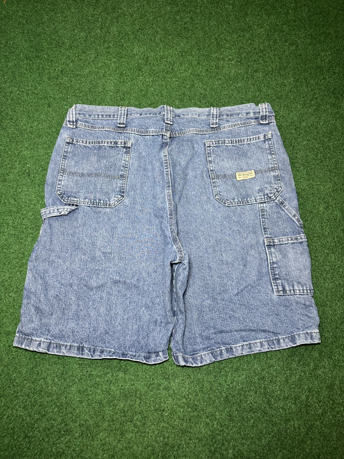 Wrangler Y2K Carpenter Baggy Wrangler Hip Hop Grunge Denim Shorts Size US 42 / EU 58 - 1 Thumbnail