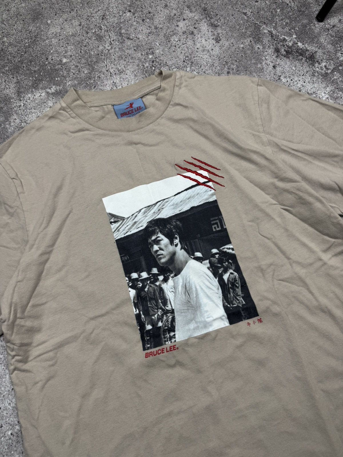 Vintage Vintage Bruce Lee Y2K Big Logo Movie Legend T Shirt Size US M / EU 48-50 / 2 - 2 Thumbnail