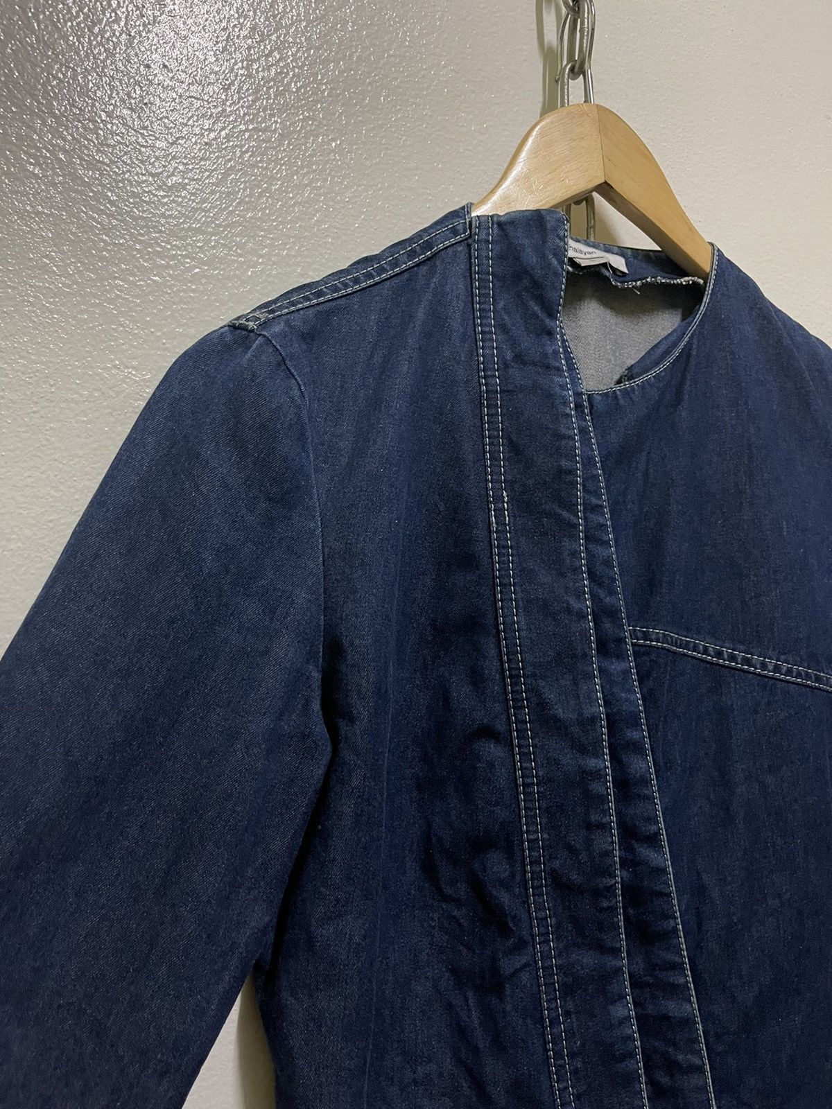 Designer × Hussein Chalayan × Vintage Hussein Chalayan Asymmetrical Denim Jacket SS2000 Italy Size S / US 4 / IT 40 - 2 Thumbnail
