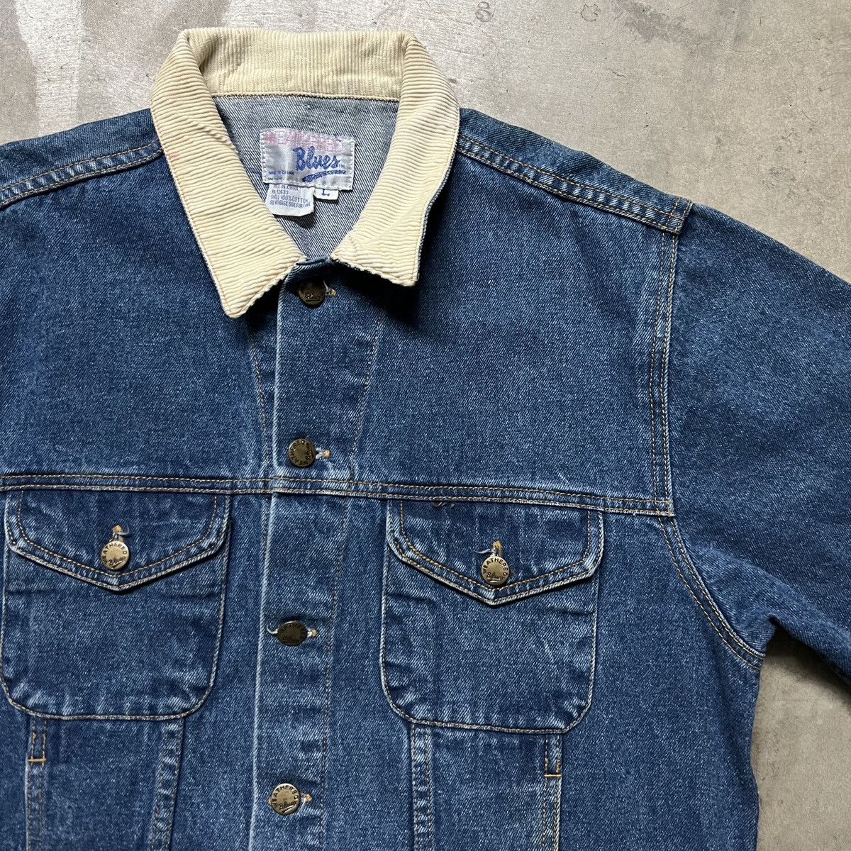 Levi's × Polo Ralph Lauren × Vintage Vintage 90’s Weathered Blues Corduroy Collar Denim Jacket Size US L / EU 52-54 / 3 - 1 Thumbnail