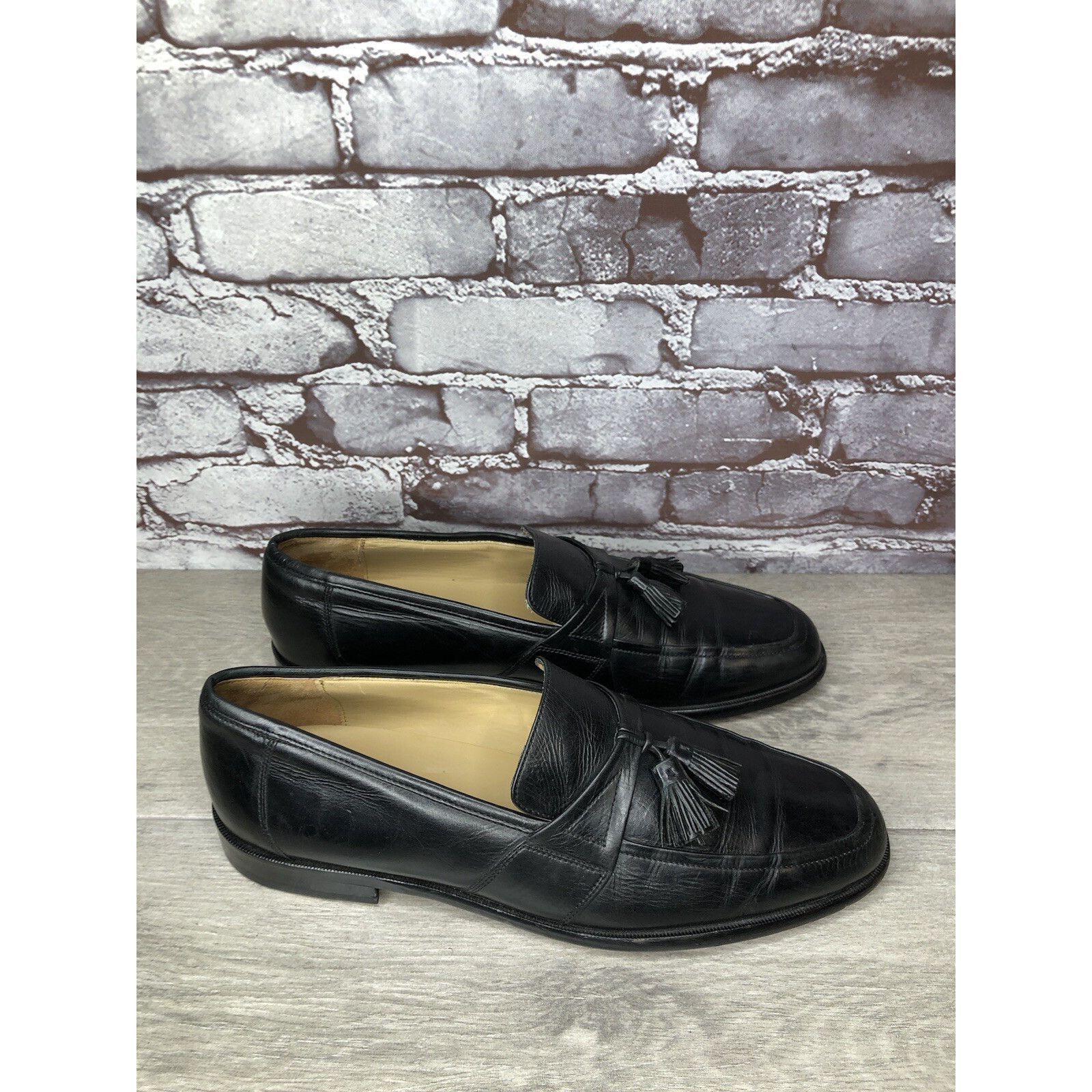 Johnston & Murphy Johnston & Murphy Black Leather Tassel Loafers Dress Shoes M Size US 11 / EU 44 - 22 Thumbnail