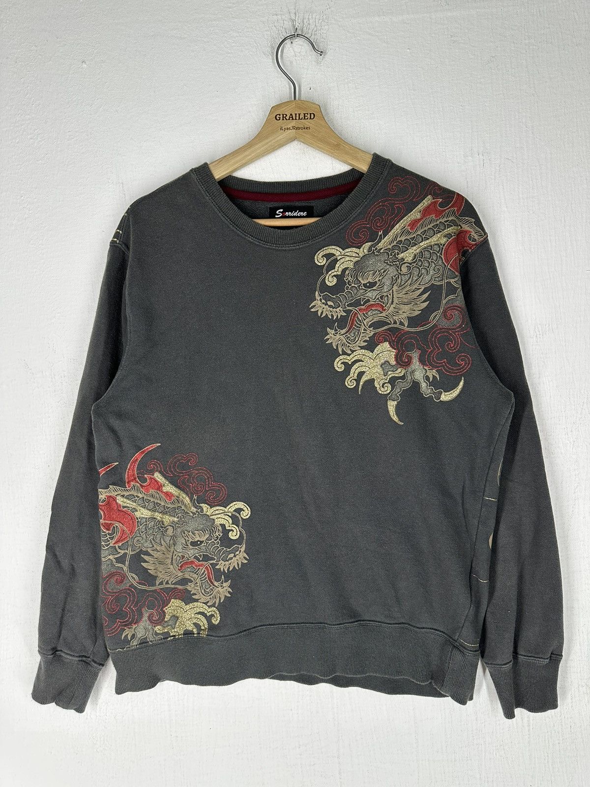 image of Vintage Sukajan Dragon Design Sweatshirt in Black, Men's (Size Small)